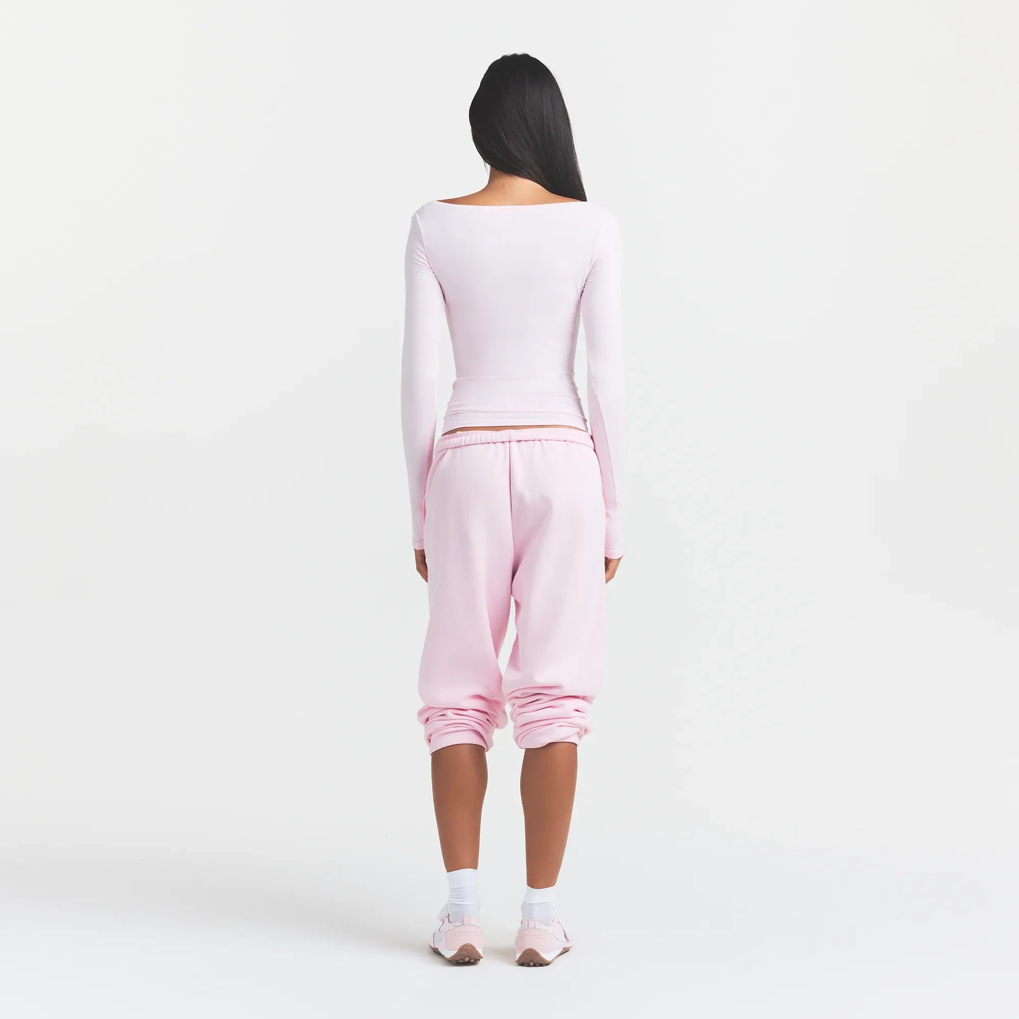 COTTON JERSEY LONG SLEEVE BOATNECK TOP | CHERRY BLOSSOM ON A MODEL BACK VIEW @ | FOCUS: 0.0, 1.0, 0.9