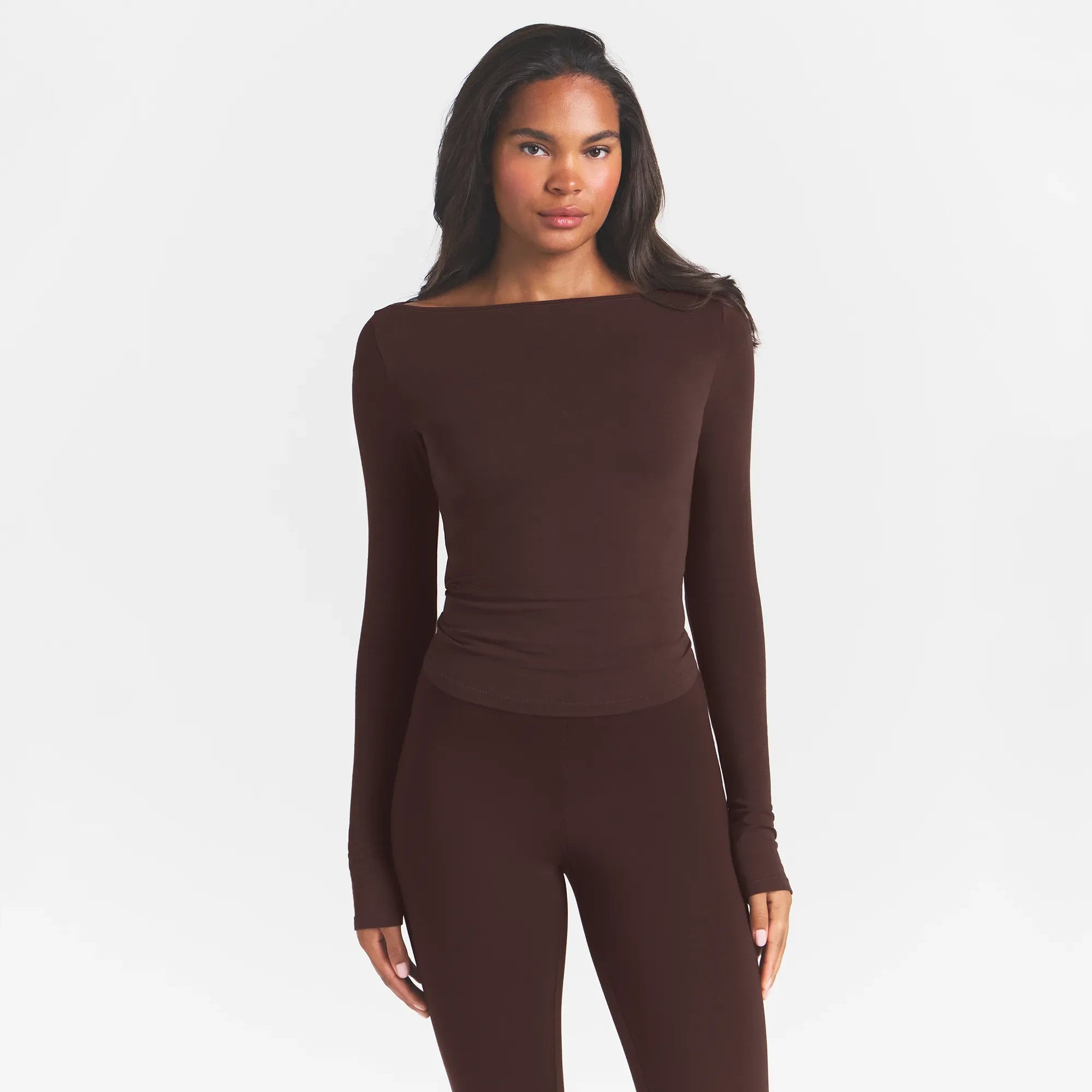 COTTON JERSEY LONG SLEEVE BOATNECK TOP | ESPRESSO ON A MODEL FRONT VIEW @ | FOCUS: 0.0, 1.0, 0.9