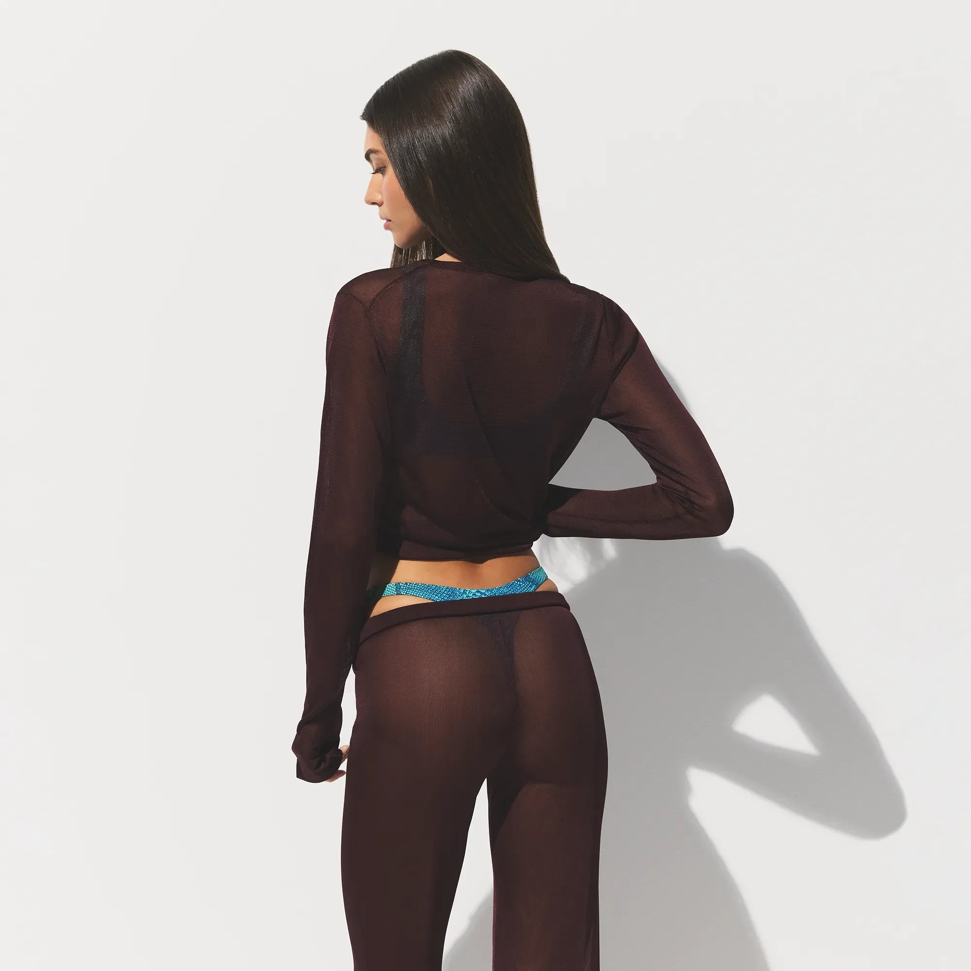 SLINKY KNIT CREW NECK LONG SLEEVE TOP | CURRANT ON A MODEL BACK VIEW @ | FOCUS: 0.0, 1.0, 0.9