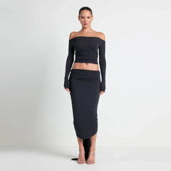 VETTESE X SKIMS SHEER MODAL OFF THE SHOULDER TOP | ONYX ON A MODEL FRONT VIEW| FOCUS: 0.0, 1.0, 0.9