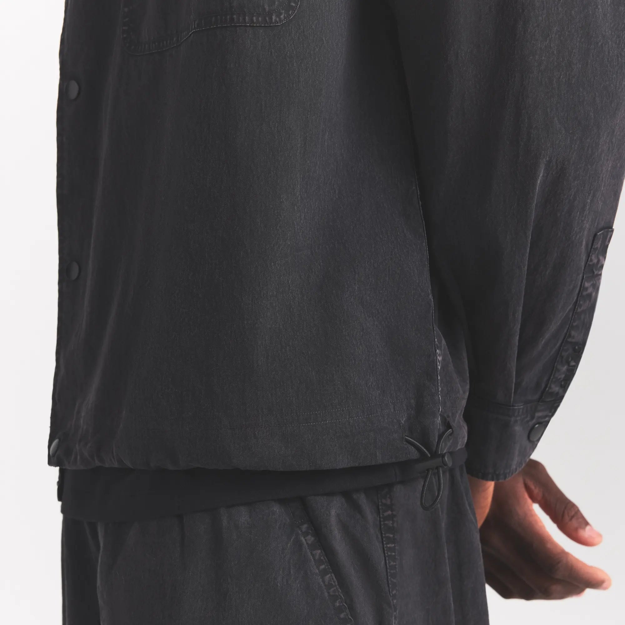 WOVEN MENS RELAXED SHIRT | ONYX ON A MODEL SIDE VIEW @ | FOCUS: 0.0, 1.0, 0.9