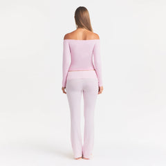 SMOOTH LAYERS OFF THE SHOULDER TOP | PEONY ON A MODEL FRONT VIEW @ | FOCUS: 0.0, 1.0, 0.9