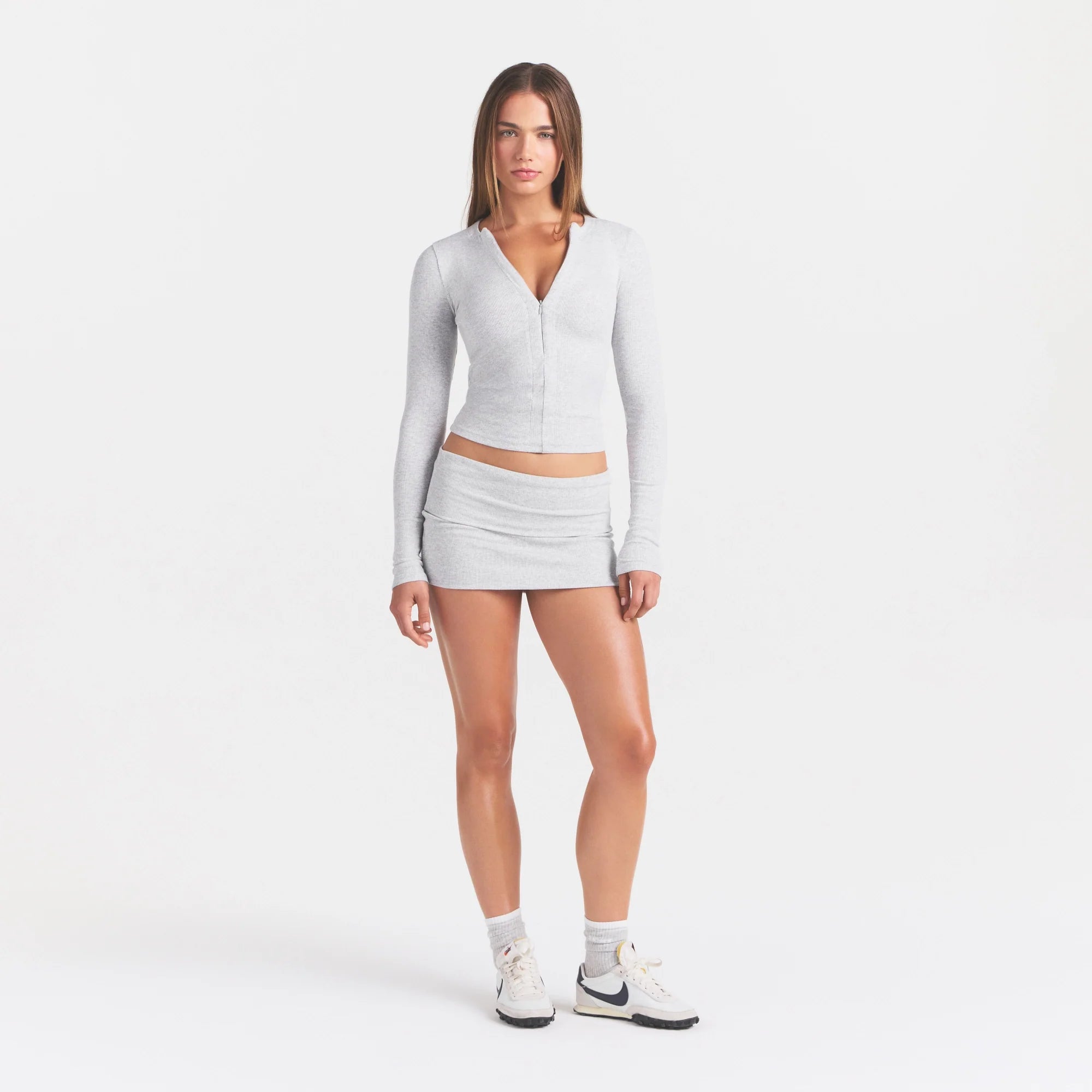 COTTON RIB ZIP UP TOP | LIGHT HEATHER GREY ON A MODEL FRONT VIEW @ | FOCUS: 0.0, 1.0, 0.9