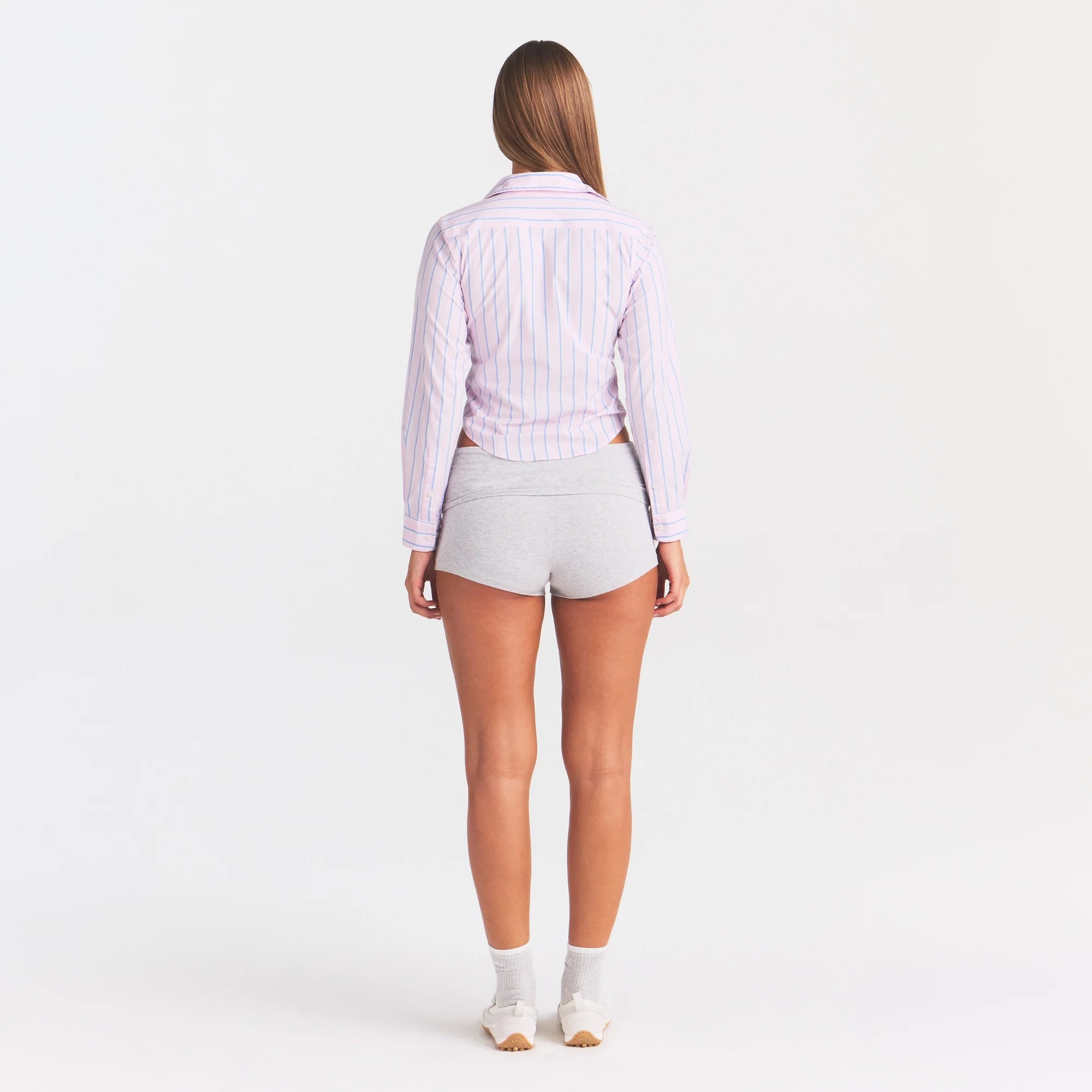 COTTON POPLIN SHRUNKEN BUTTON UP SHIRT | PINK TULLE WIDE STRIPE ON A MODEL | FOCUS: 0.0, 1.0, 0.9