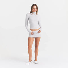 COTTON JERSEY TURTLENECK LONG SLEEVE | LIGHT HEATHER GREY ON A MODEL FRONT VIEW @ | FOCUS: 0.0, 1.0, 0.9