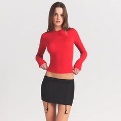 FITS EVERYBODY LONG SLEEVE T-SHIRT | CHERRY ON A MODEL SIDE VIEW @ | FOCUS: 0.0, 1.0, 0.9