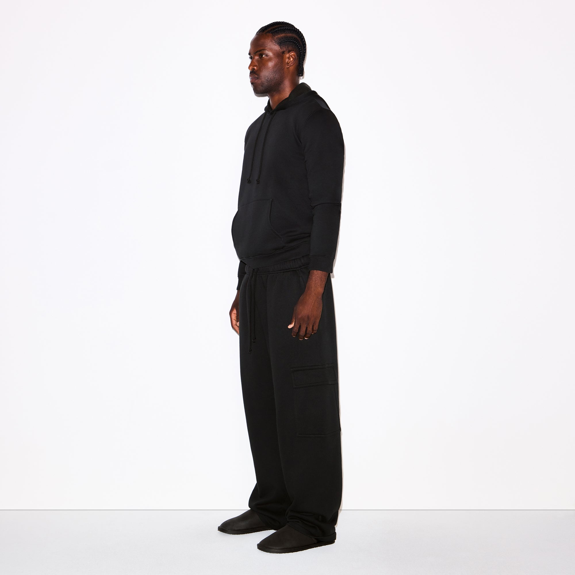 FLEECE LOUNGE MENS CLASSIC HOODIE | WASHED ONYX ON A MODEL FRONT VIEW @ | FOCUS: 0.0, 1.0, 0.9