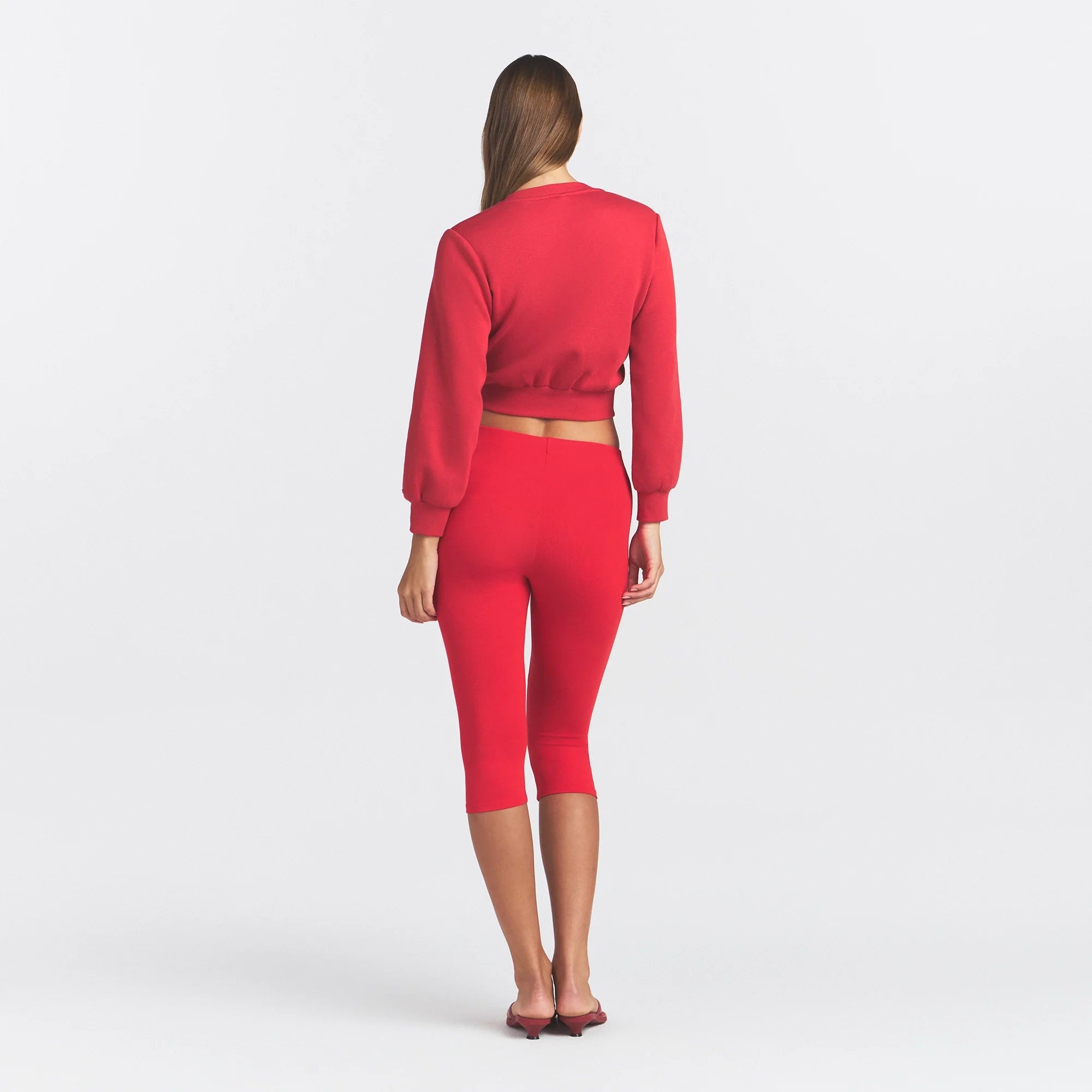 COTTON FLEECE SHRUNKEN CARDIGAN | WASHED RED ON A MODEL SIDE VIEW @ | FOCUS: 0.0, 1.0, 0.9