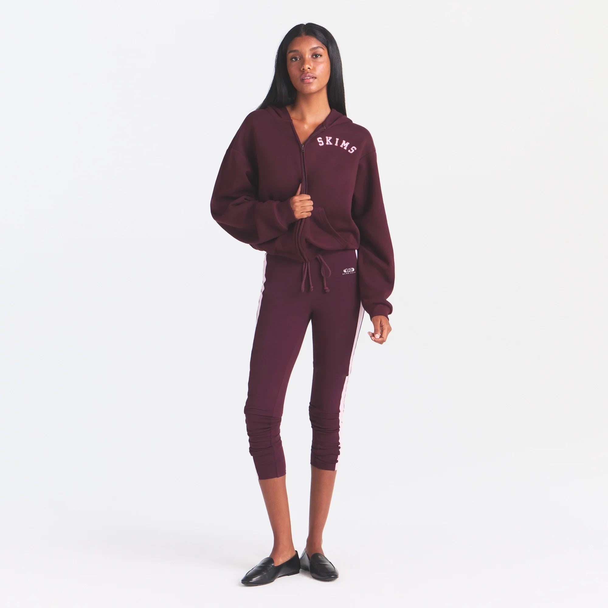 COTTON FLEECE CLASSIC ZIP UP HOODIE | CURRANT ARCHED SKIMS PLAID ON A MODEL | FOCUS: 0.0, 1.0, 0.9