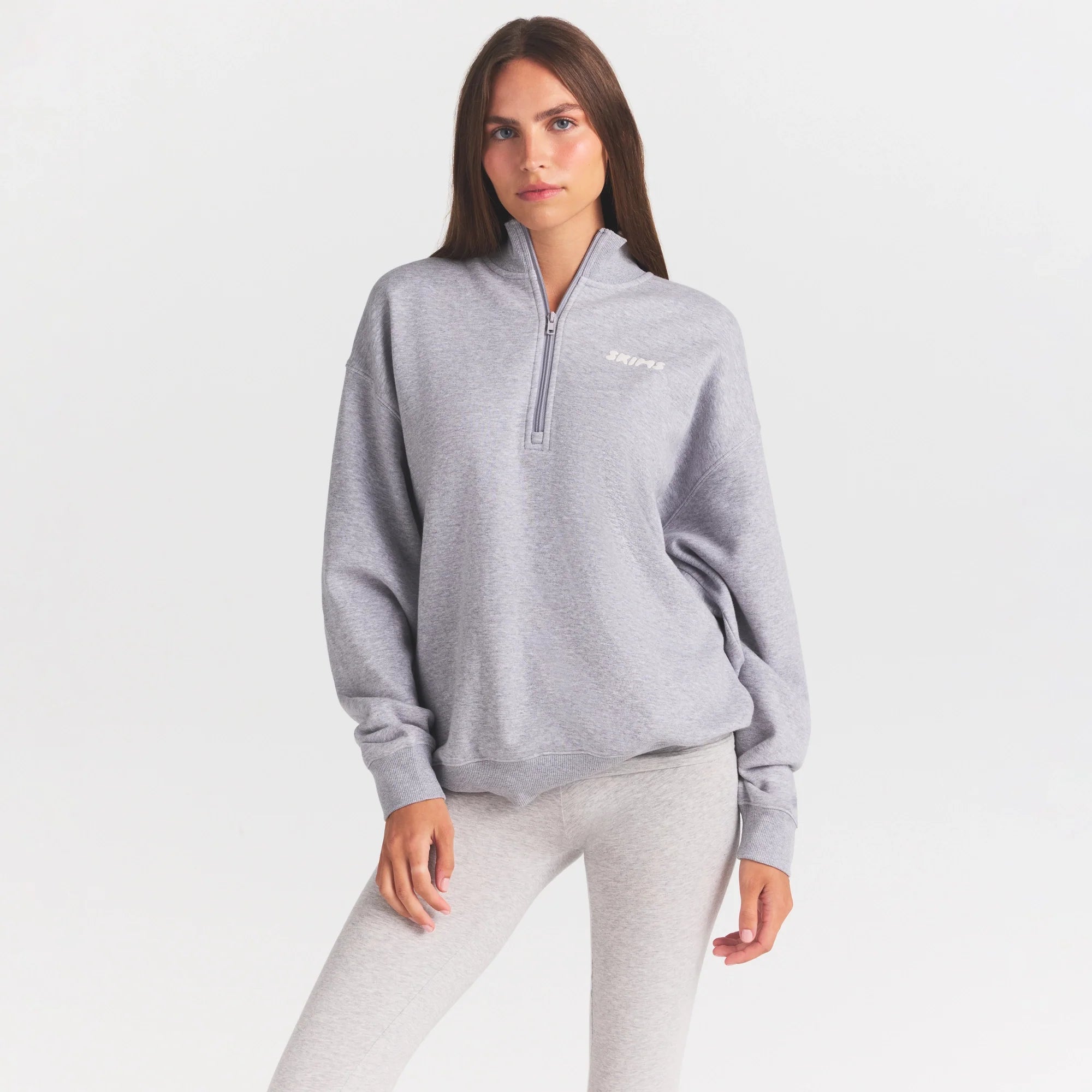 COTTON FLEECE MOCK NECK QUARTER ZIP | HEATHER GREY ON A MODEL SIDE VIEW @ | FOCUS: 0.0, 1.0, 0.9