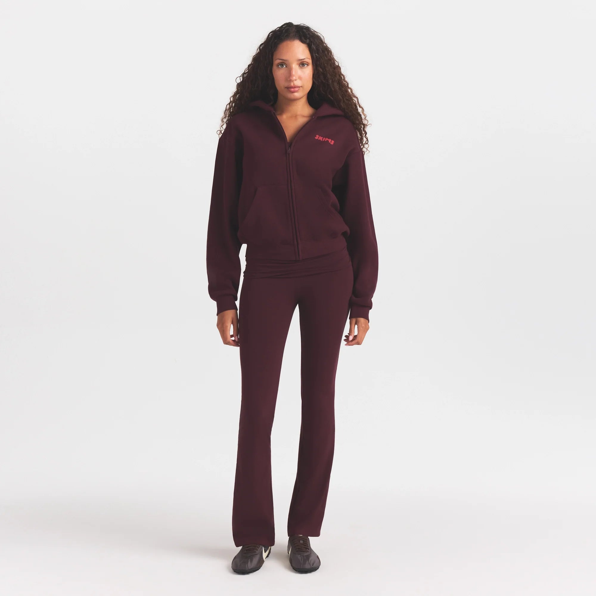 COTTON FLEECE CLASSIC ZIP UP HOODIE | CURRANT ON A MODEL FRONT VIEW @ | FOCUS: 0.0, 1.0, 0.9