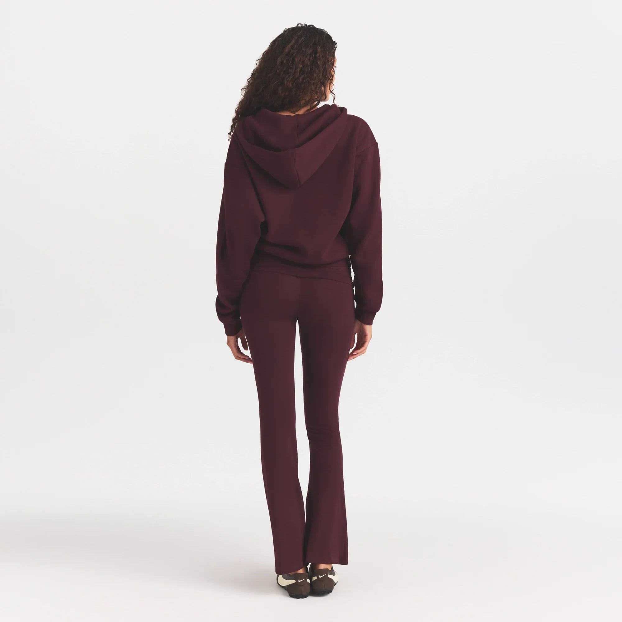 COTTON FLEECE CLASSIC ZIP UP HOODIE | CURRANT ON A MODEL FRONT VIEW @ | FOCUS: 0.0, 1.0, 0.9