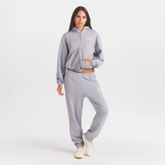 COTTON FLEECE CLASSIC ZIP UP HOODIE | HEATHER GREY ON A MODEL FRONT VIEW @ | FOCUS: 0.0, 1.0, 0.9