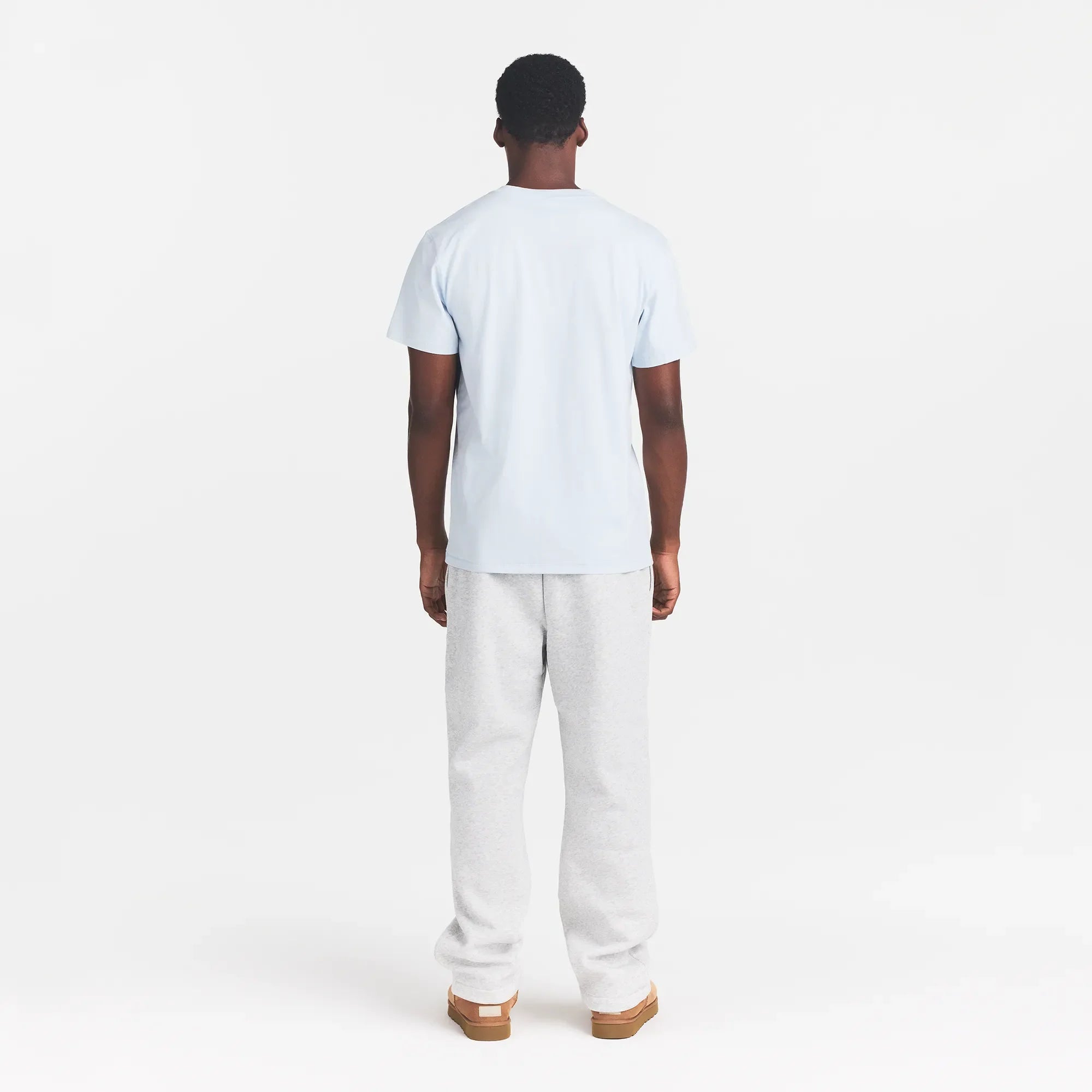 HEAVYWEIGHT COTTON MENS CLASSIC CREWNECK | ATMOSPHERE ON A MODEL BACK VIEW @ | FOCUS: 0.0, 1.0, 0.9