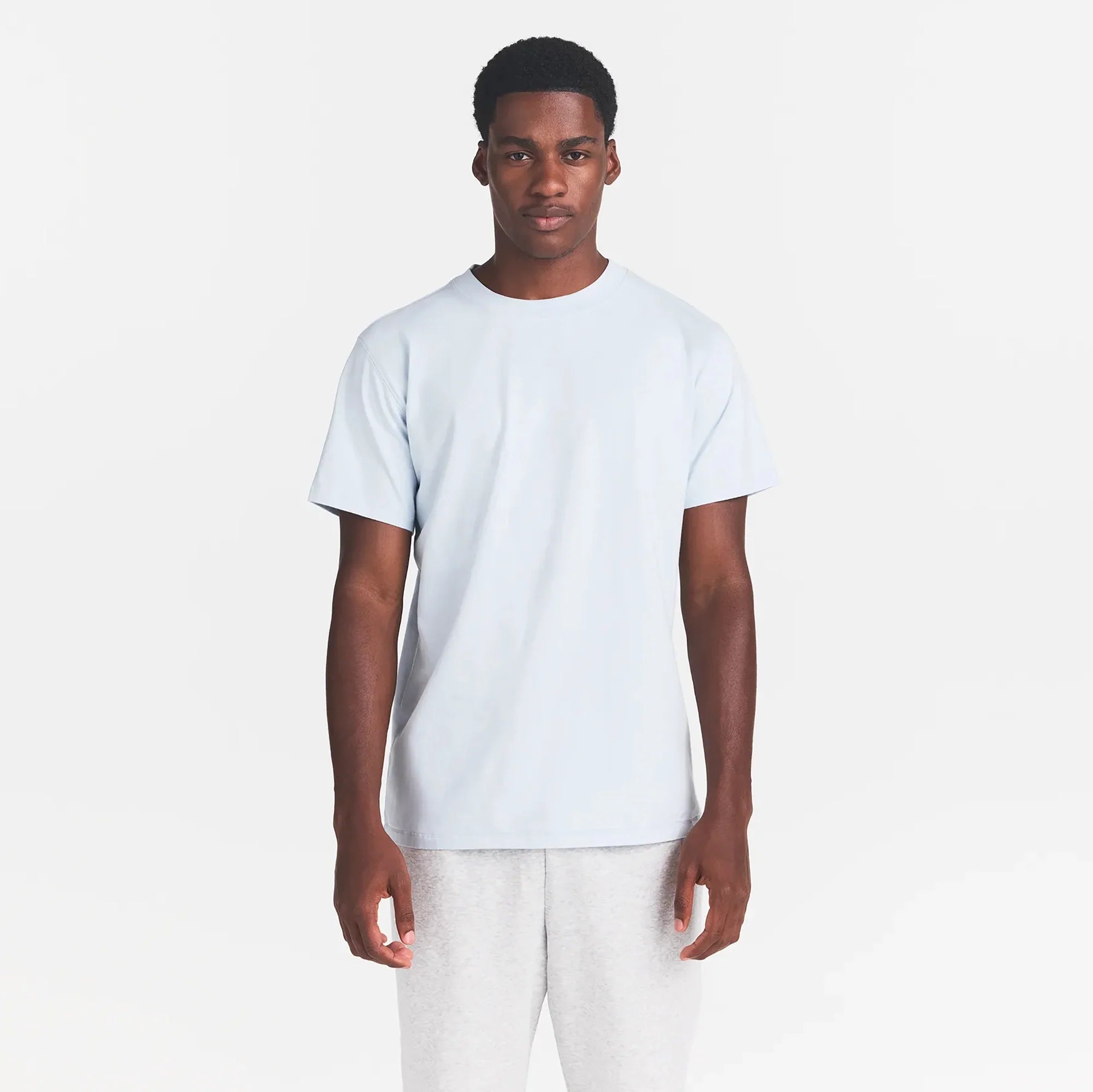 HEAVYWEIGHT COTTON MENS CLASSIC CREWNECK | ATMOSPHERE ON A MODEL FRONT VIEW @ | FOCUS: 0.0, 1.0, 0.9
