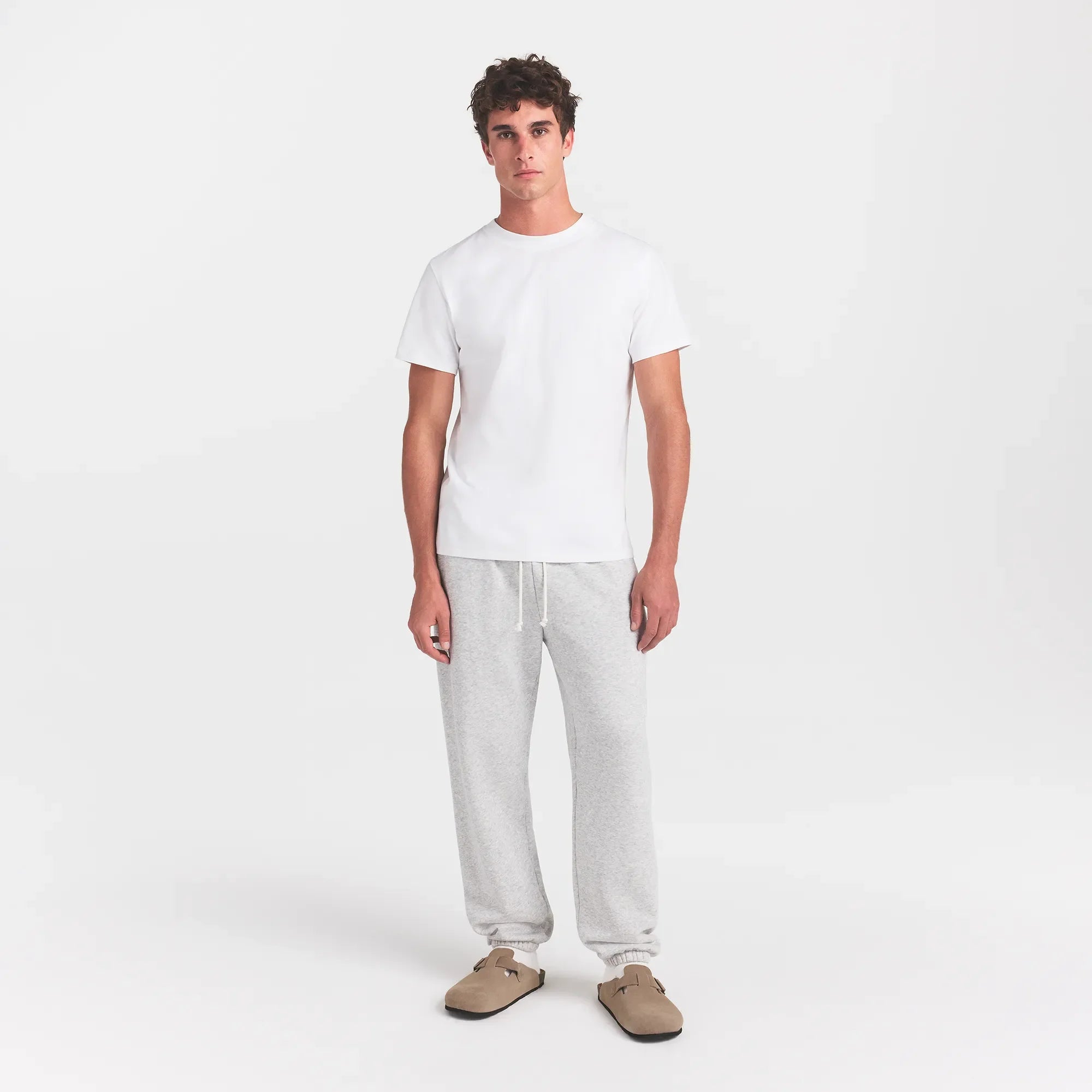 HEAVYWEIGHT COTTON MENS CLASSIC CREW NECK T-SHIRT | CHALK ON A MODEL FRONT VIEW @ | FOCUS: 0.0, 1.0, 0.9