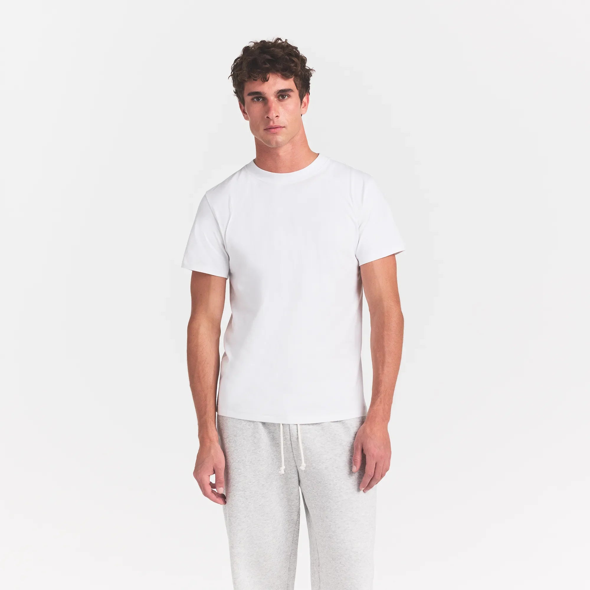 HEAVYWEIGHT COTTON MENS CLASSIC CREW NECK T-SHIRT | CHALK ON A MODEL FRONT VIEW @ | FOCUS: 0.0, 1.0, 0.9
