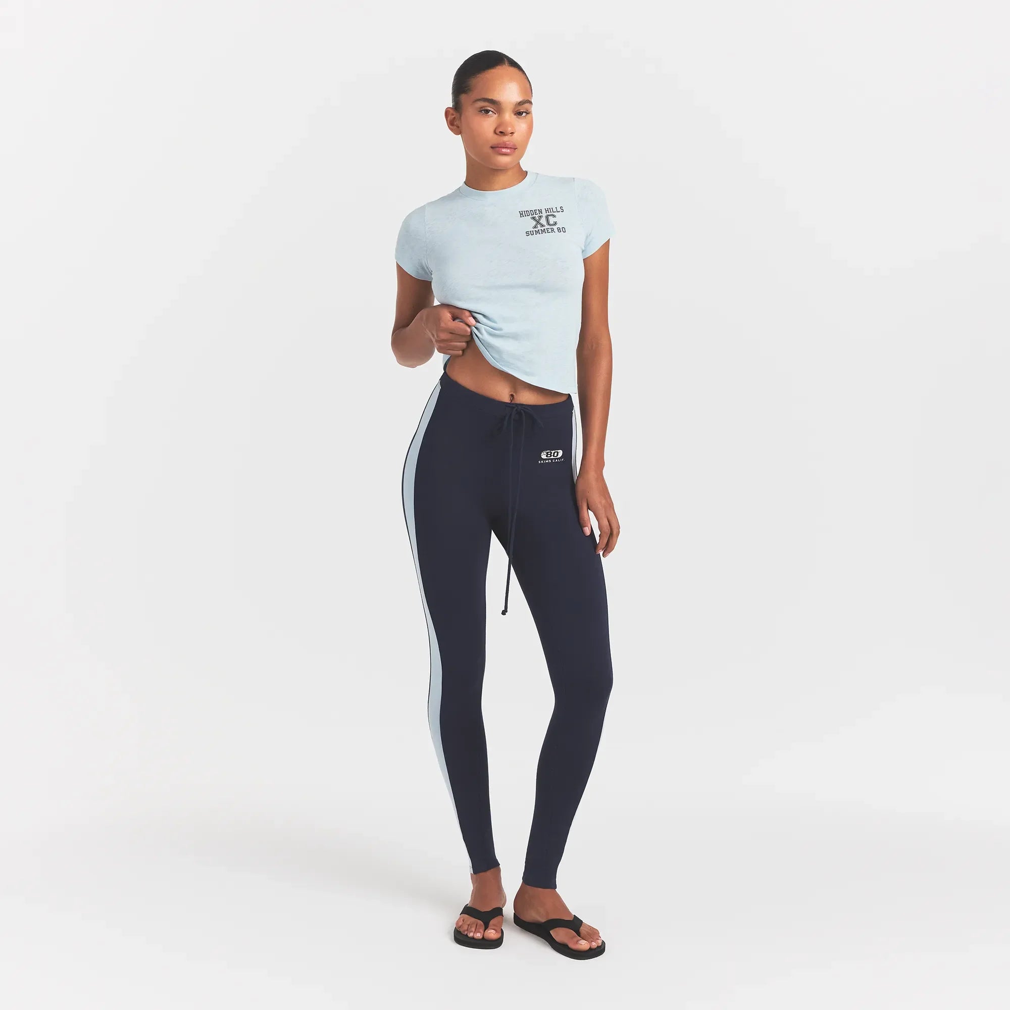WORN IN JERSEY T-SHIRT | OPAL HIDDEN HILLS ON A MODEL FRONTVIEW @ | FOCUS: 0.0, 1.0, 0.9