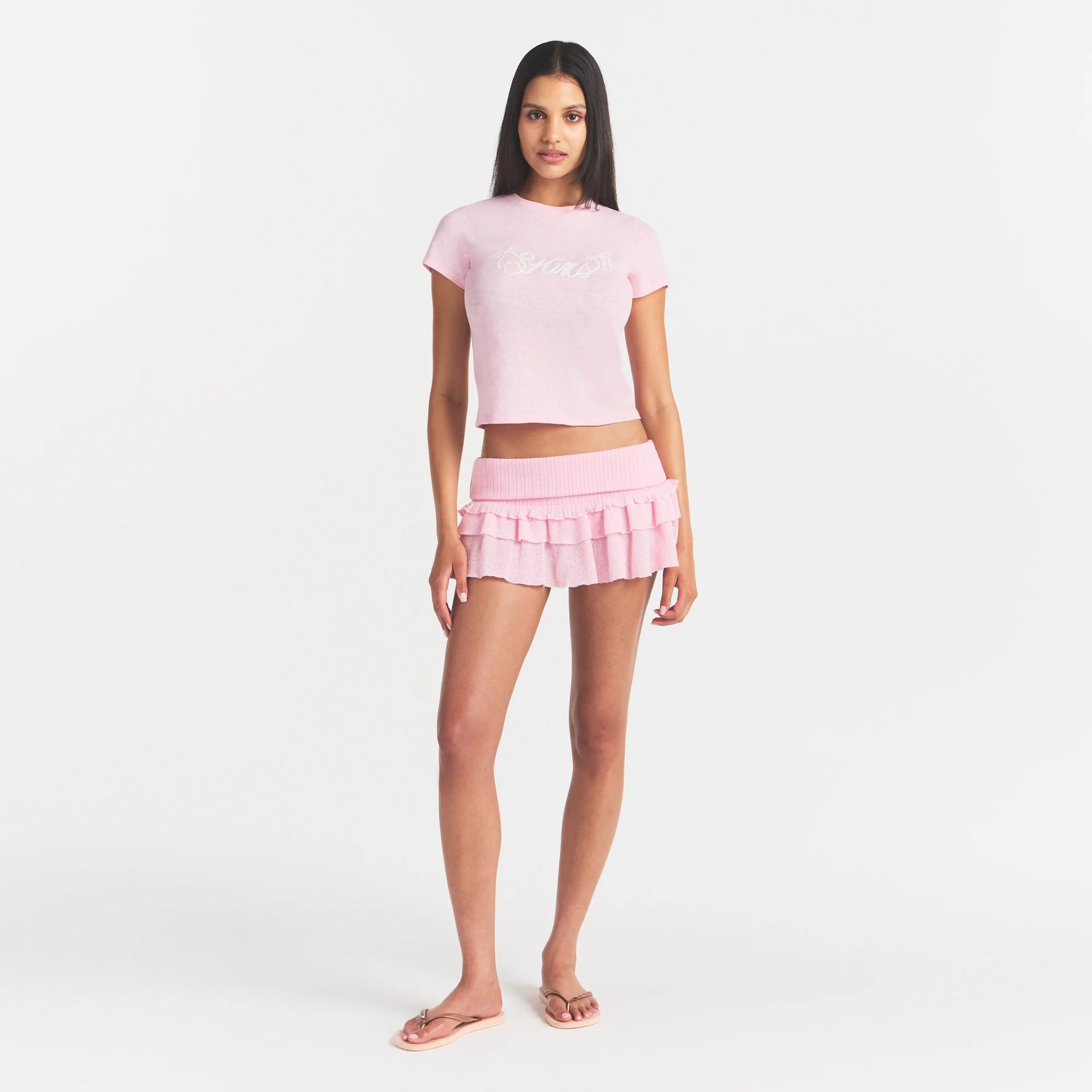 WORN IN JERSEY T-SHIRT | PEONY SKIMS BOW ON A MODEL FRONT VIEW @ | FOCUS: 0.0, 1.0, 0.9
