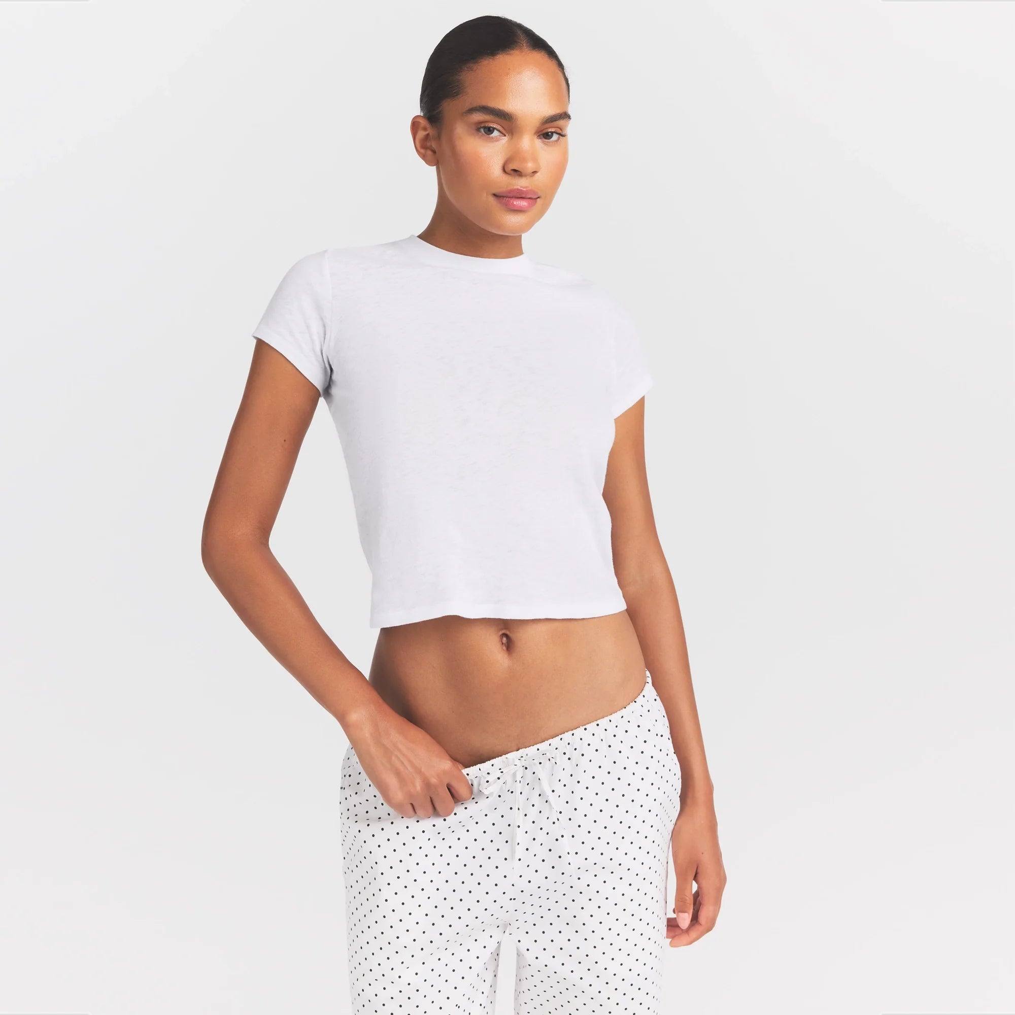 WORN IN JERSEY T-SHIRT | SNOW ON A MODEL SIDE VIEW