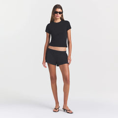 WORN IN JERSEY T-SHIRT | WASHED ONYX ON A MODEL FRONT VIEW @ | FOCUS: 0.0, 1.0, 0.9