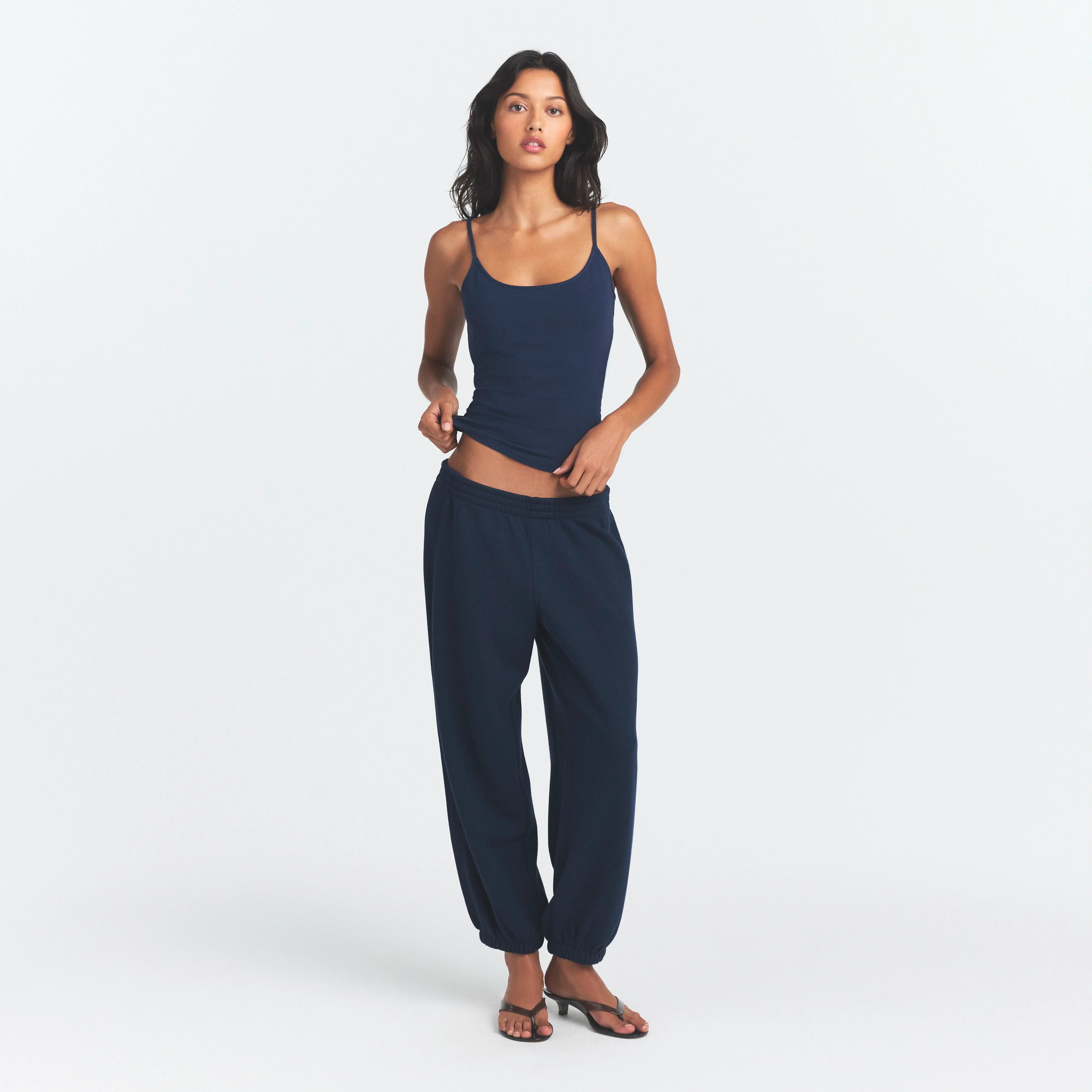 COTTON JERSEY SCOOP NECK CAMI | NAVY ON A MODEL FRONT VIEW @ | FOCUS: 0.0, 1.0, 0.9