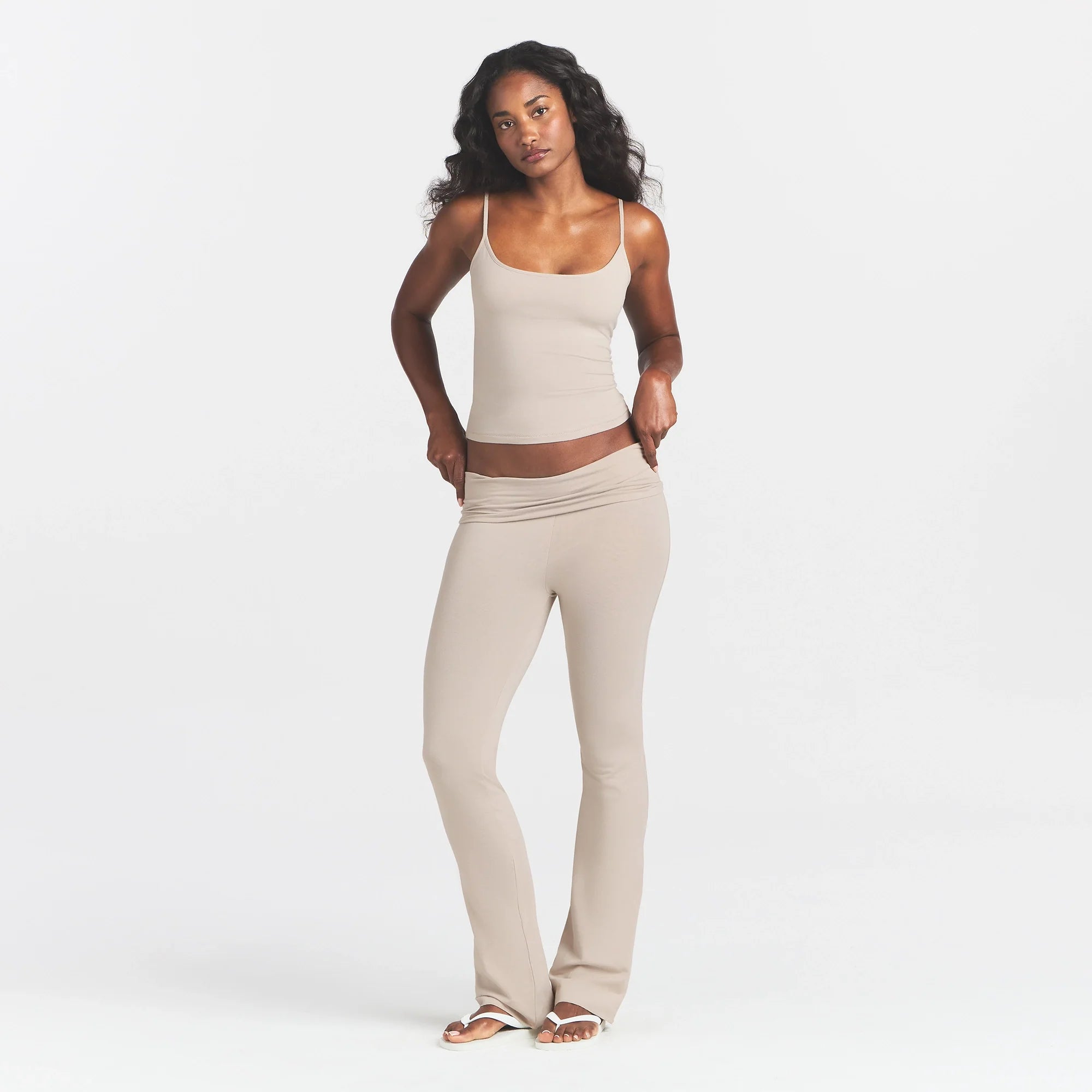 COTTON JERSEY SCOOP NECK CAMI | STONE ON A MODEL FRONT VIEW @ | FOCUS: 0.0, 1.0, 0.9