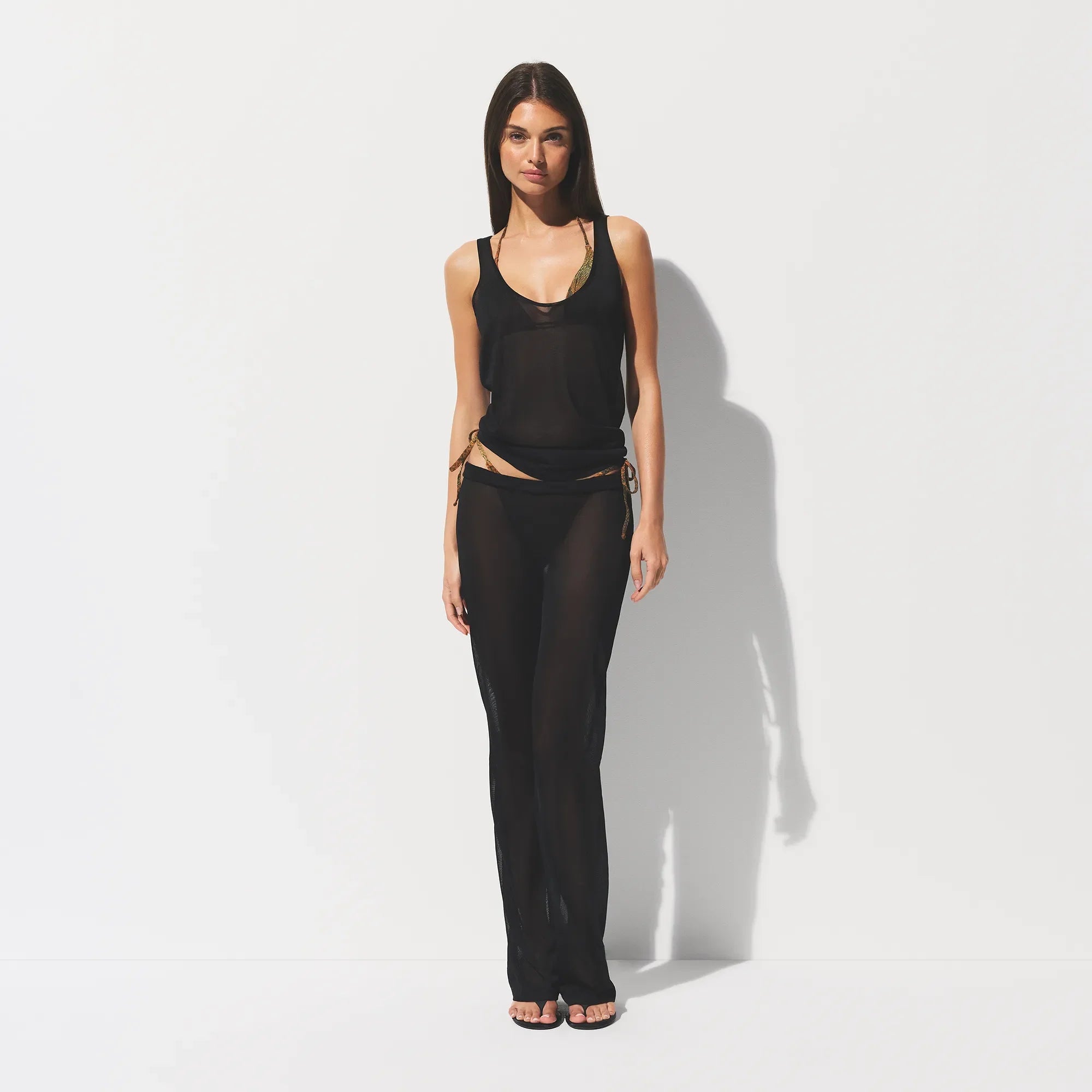 SLINKY KNIT SCOOP LONG TANK | OBSIDIAN ON A MODEL FRONT VIEW @ | FOCUS: 0.0, 1.0, 0.9