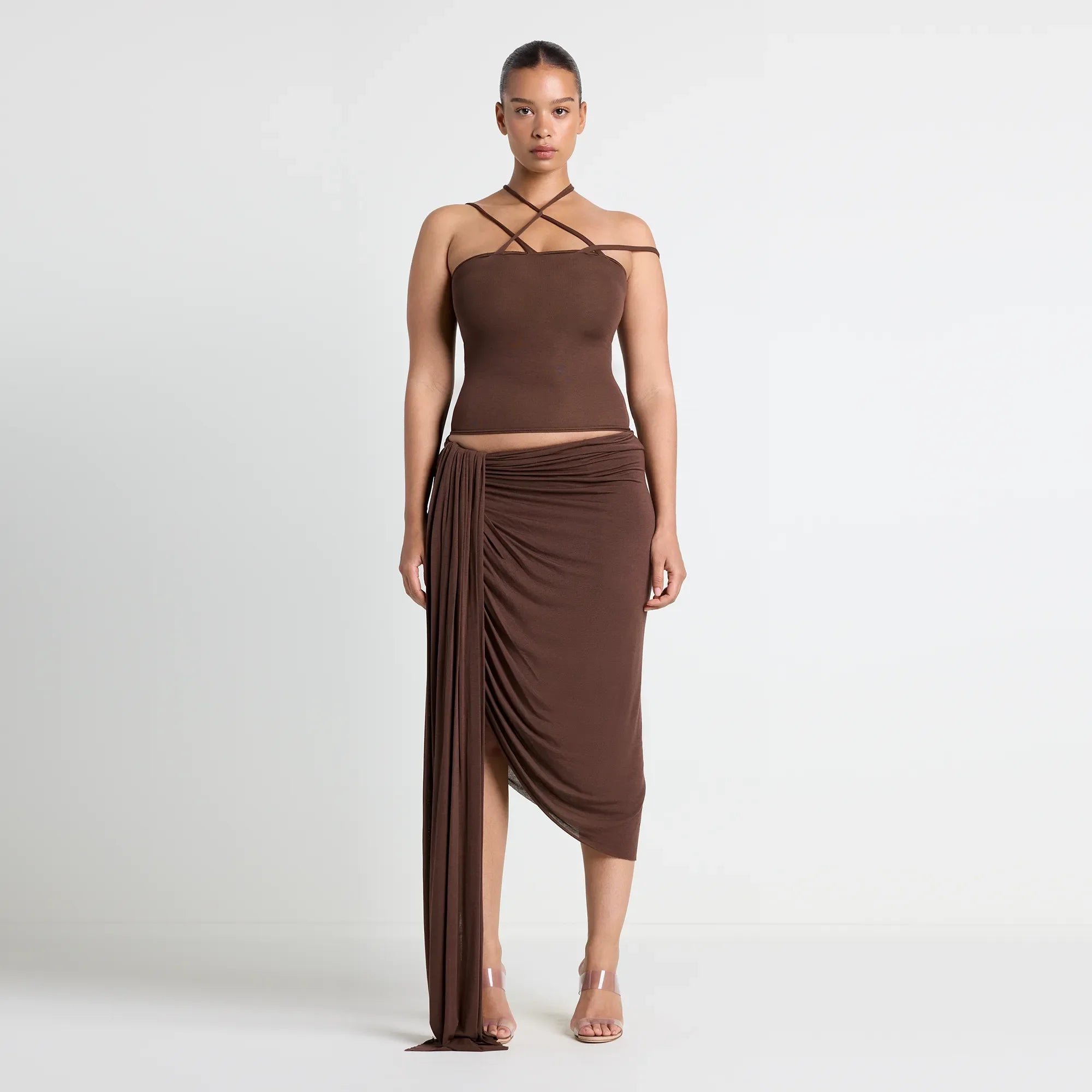VETTESE X SKIMS SHEER MODAL TOP | COCOA ON A MODEL FRONT VIEW | FOCUS: 0.0, 1.0, 0.9