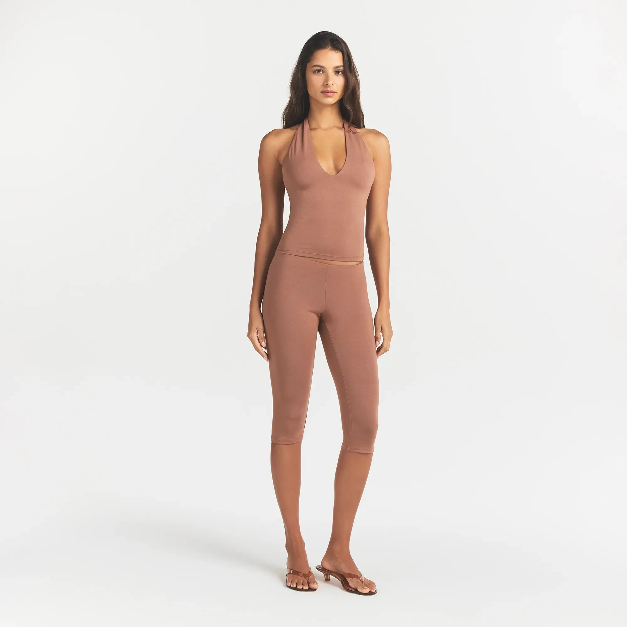 SMOOTH LAYERS HALTER TOP | NUTMEG ON A MODEL SIDE VIEW @ | FOCUS: 0.0, 1.0, 0.9