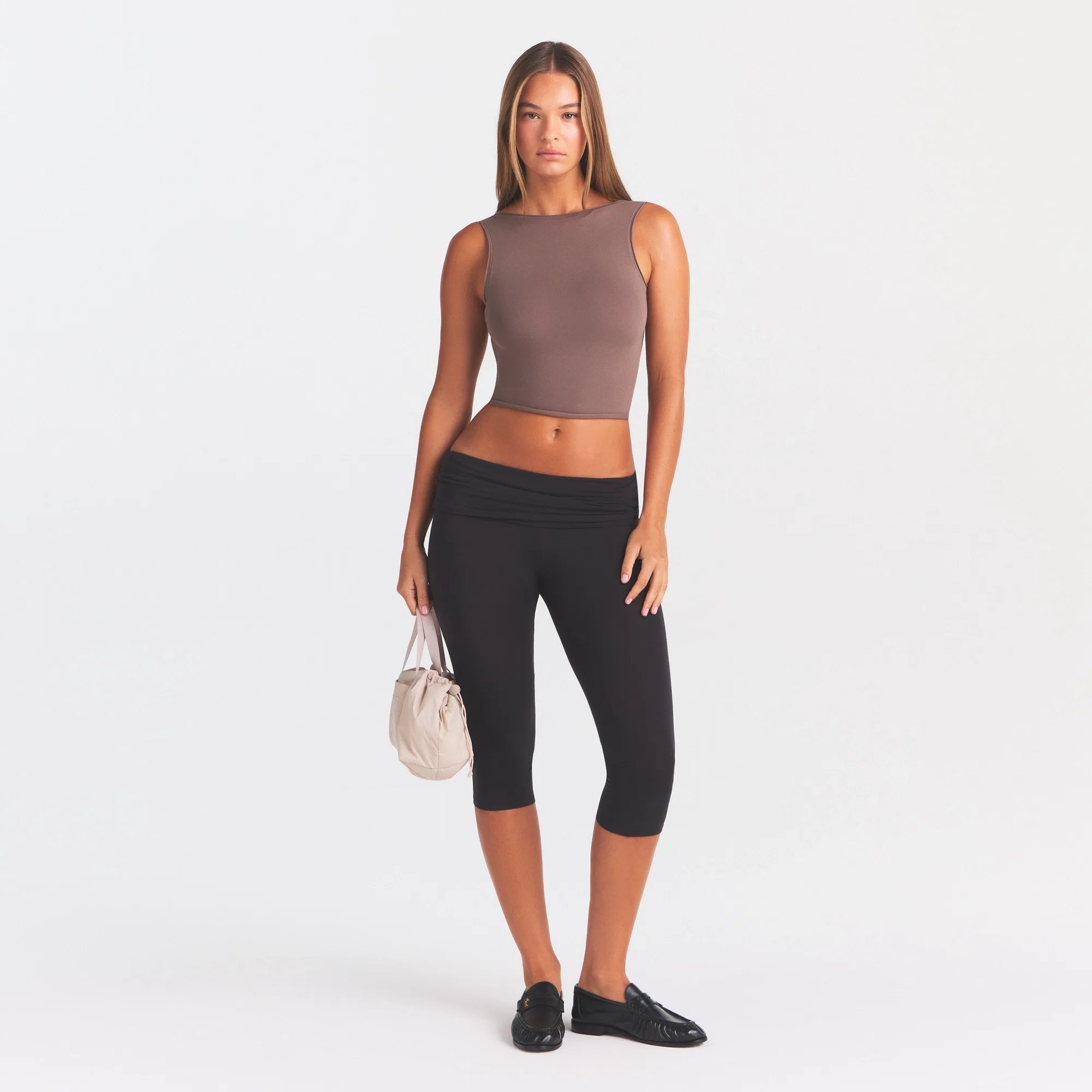 COTTON JERSEY TIE BACK TANK | AMETHYST ON A MODEL | FOCUS: 0.0, 1.0, 0.9