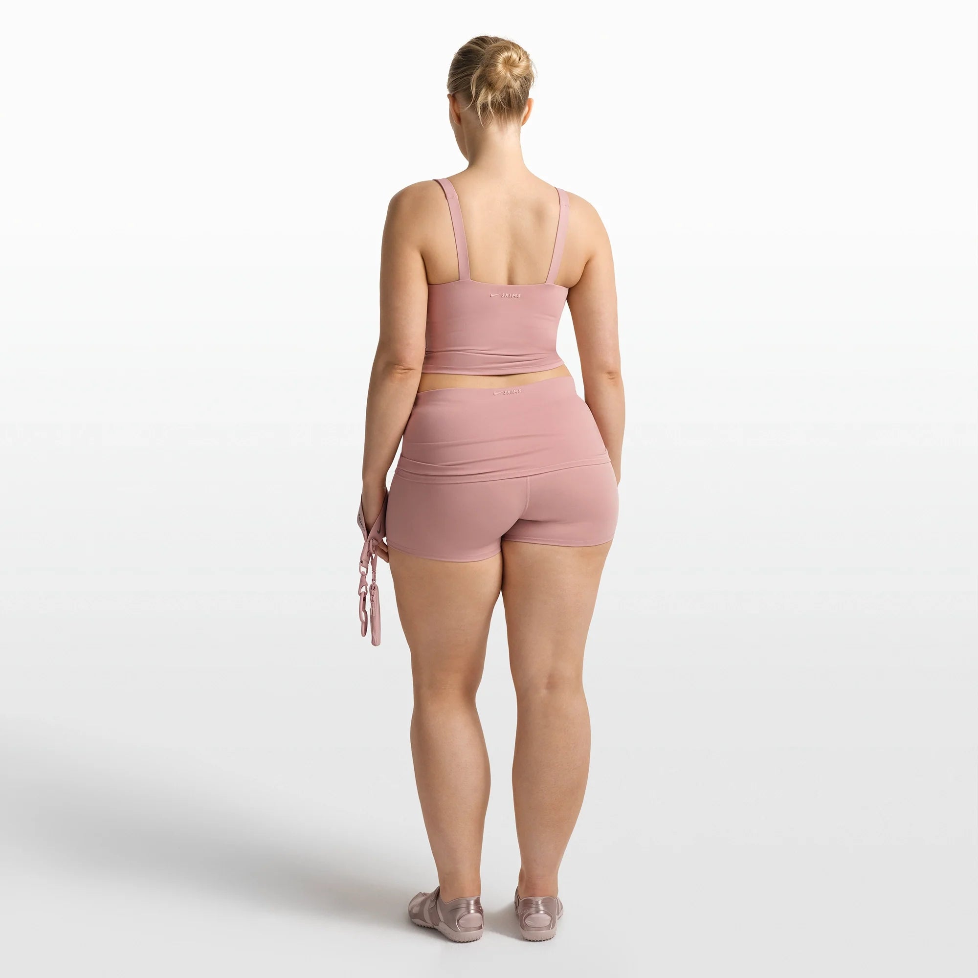 NikeSKIMS MATTE SQUARE NECK TANK | HIMALAYAN ON A MODEL FRONT VIEW @ | FOCUS: 0.0, 1.0, 0.9
