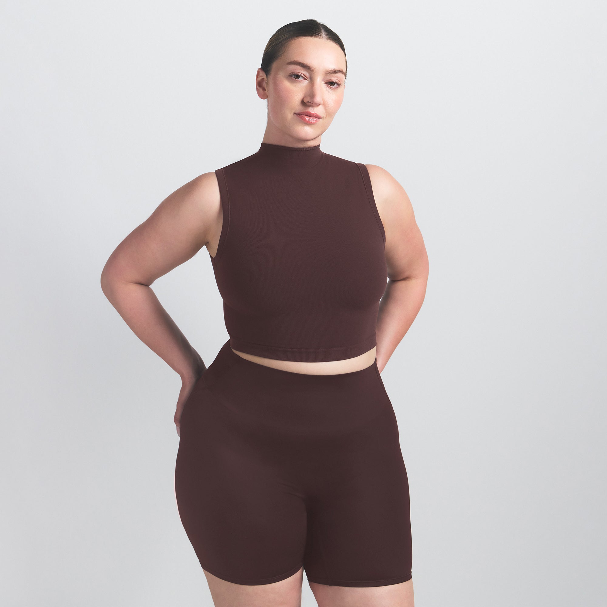NikeSKIMS VINTAGE SEAMLESS MOCK NECK BRA TOP | PHOENIX ON A MODEL SIDE VIEW