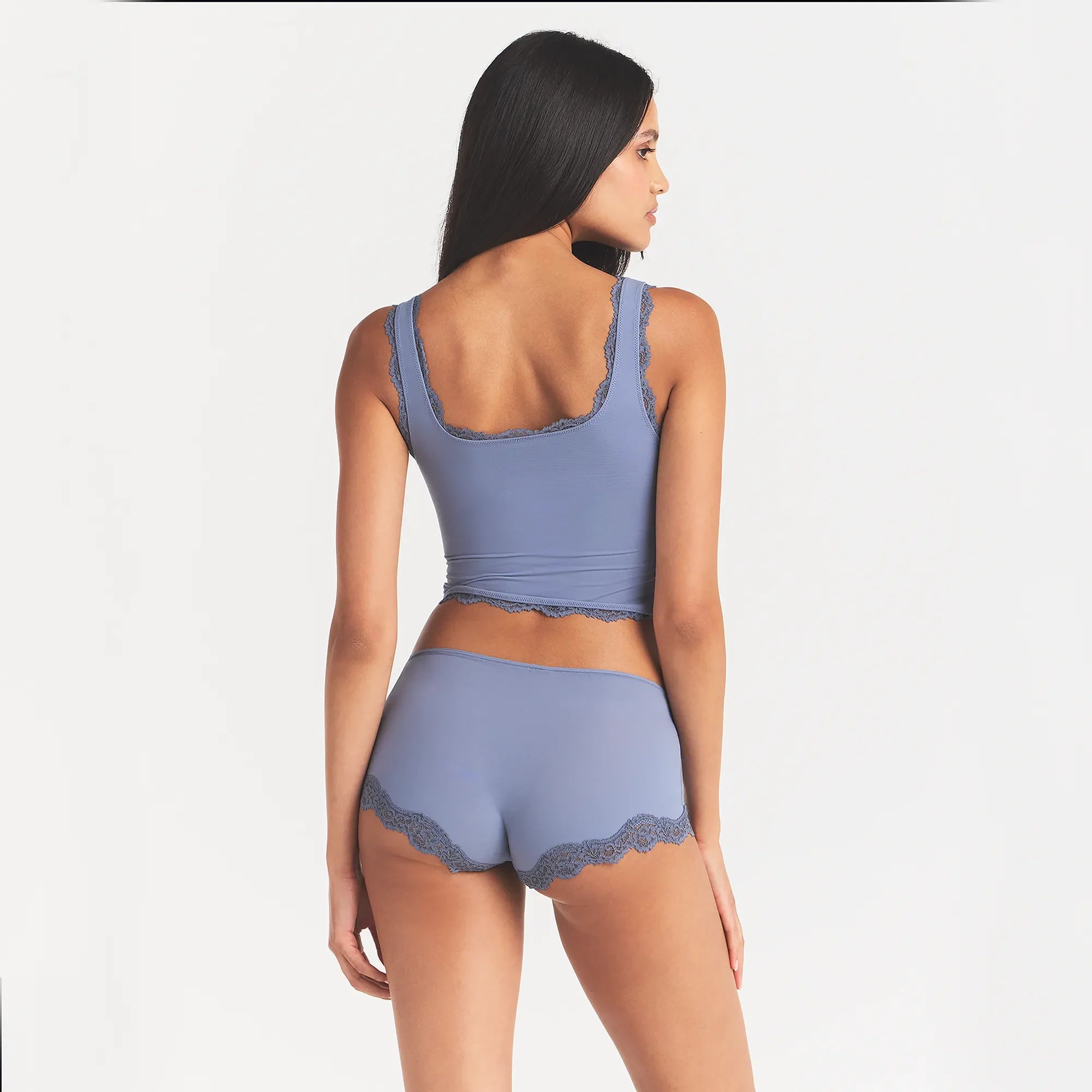 FITS EVERYBODY LACE TANK | SLATE TONAL ON A MODEL | FOCUS: 0.0, 1.0, 0.9