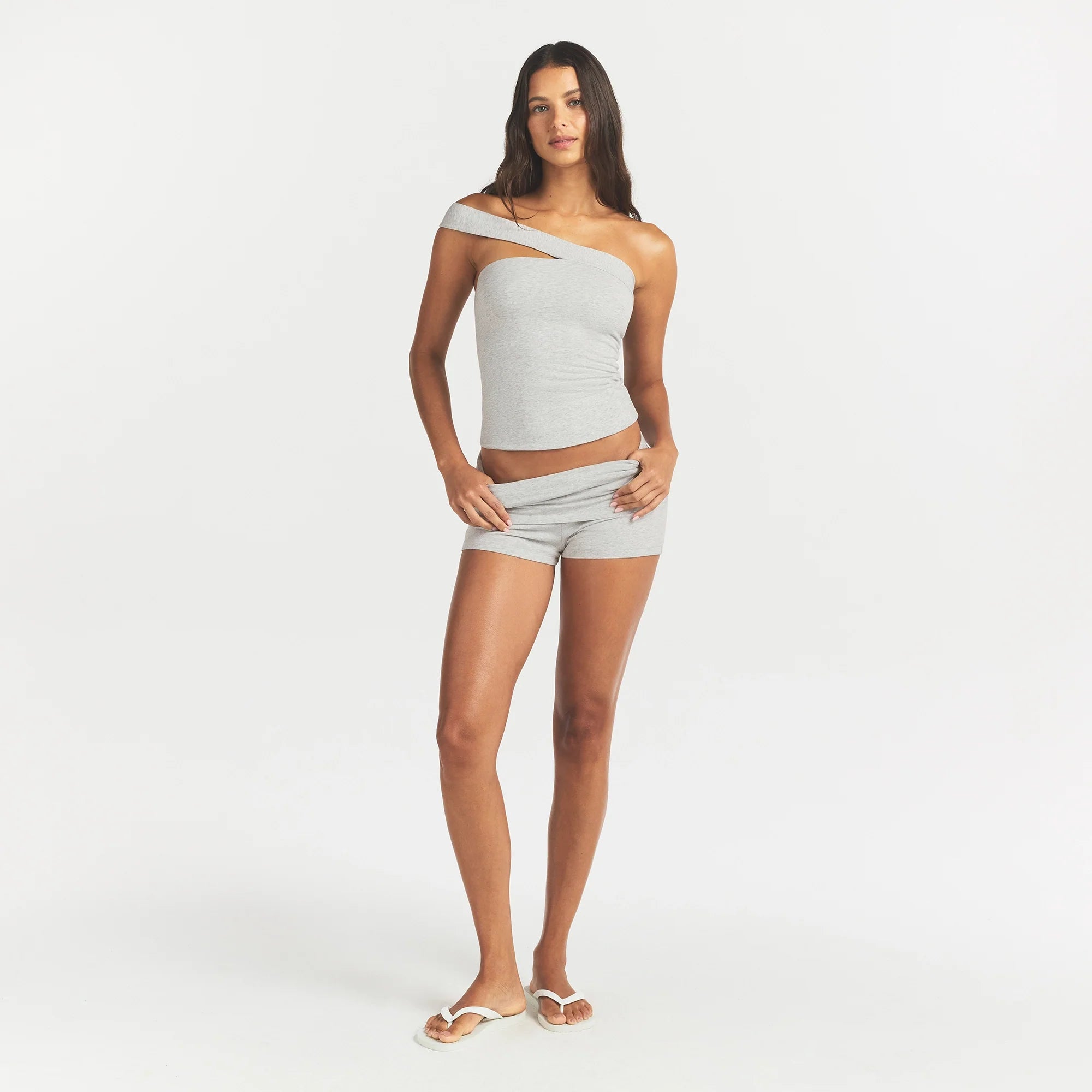 COTTON JERSEY ASYMMETRICAL TUBE TOP | LIGHT HEATHER GREY ON A MODEL FRONT VIEW @ | FOCUS: 0.0, 1.0, 0.9