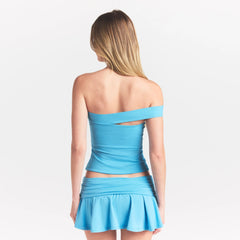 COTTON JERSEY ASYMMETRICAL TOP | WATER ON A MODEL SIDE VIEW @ | FOCUS: 0.0, 1.0, 0.9