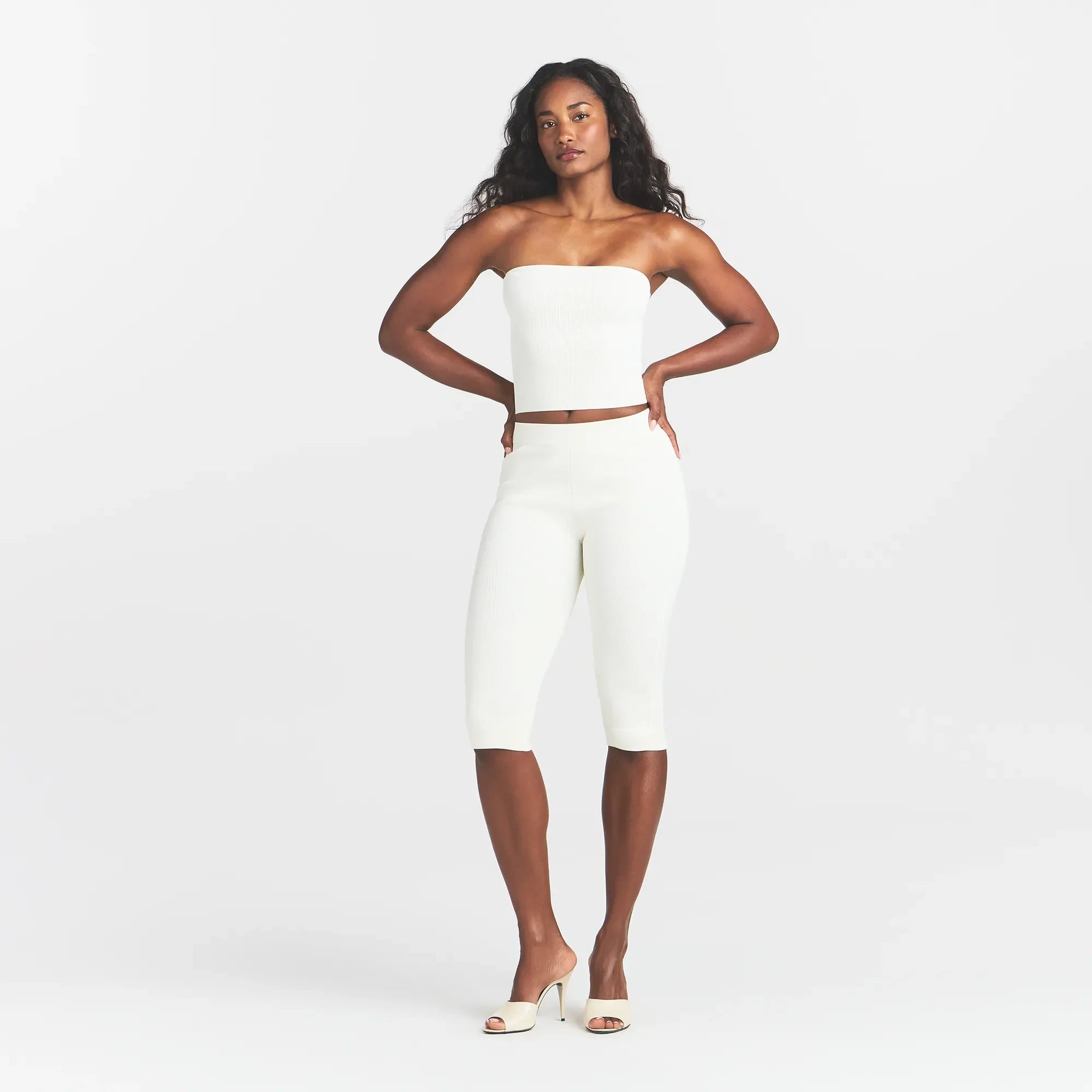 REFINED KNIT TUBE TOP | EGRET ON A MODEL FRONT VIEW @ | FOCUS: 0.0, 1.0, 0.9