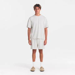 JERSEY LOUNGE MENS OVERSIZED T-SHIRT | CHALK HEATHER ON A MODEL FRONT VIEW @ | FOCUS: 0.0, 1.0, 0.9