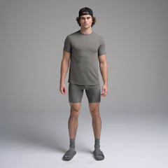 SKIMS SPORT MENS T-SHIRT | GUNMETAL ON A MODEL FRONT VIEW | FOCUS: 0.0, 1.0, 0.9