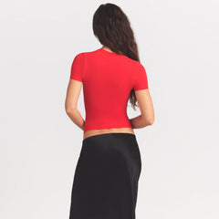 FITS EVERYBODY T-SHIRT | CHERRY ON A MODEL SIDE VIEW @ | FOCUS: 0.0, 1.0, 0.9