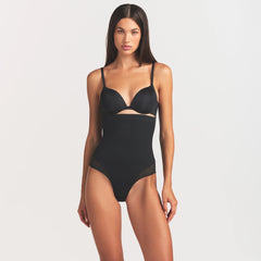 POWER MESH SHAPEWEAR CORE SCULPT HIGH-WAISTED BRIEF | ONYX ON A MODEL SIDE VIEW @