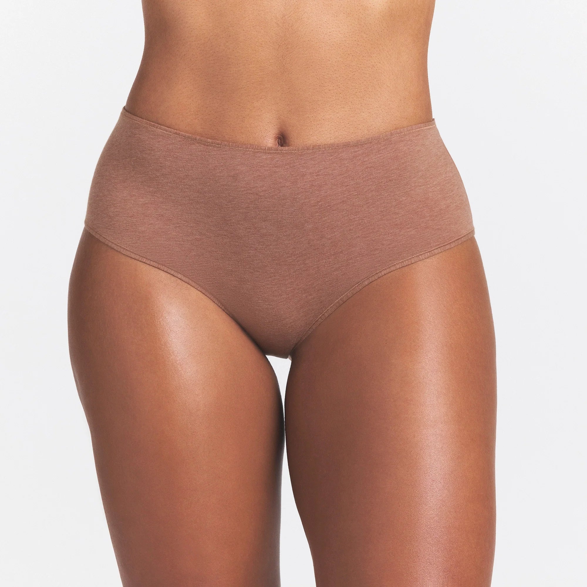 EVERYDAY COTTON BRIEF | SIENNA HEATHER ON A MODEL SIDE VIEW @ | FOCUS: 0.0, 1.0, 0.9