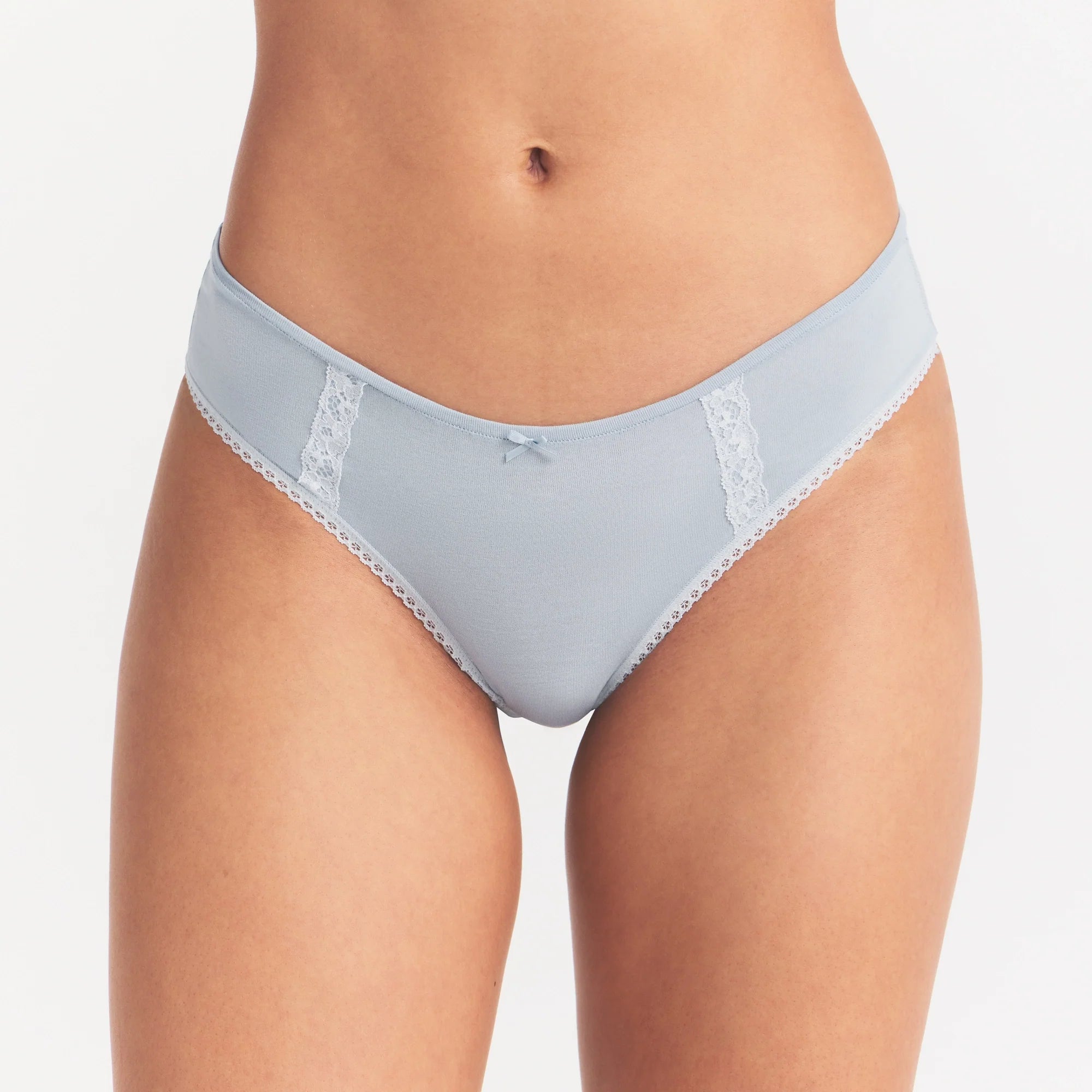 LIGHTWEIGHT COTTON LACE HIPSTER | AIRSPACE ON A MODEL SIDE VIEW @ | FOCUS: 0.0, 1.0, 0.9