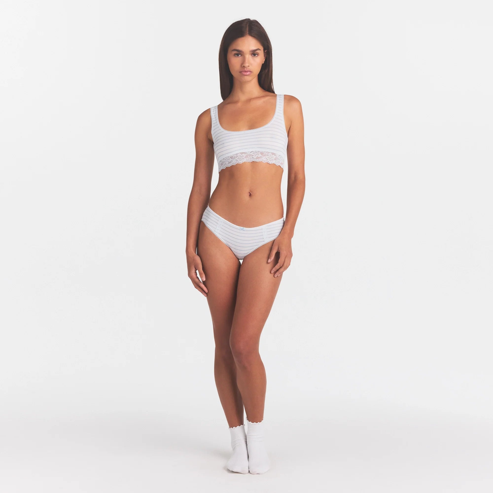 LIGHTWEIGHT COTTON LACE HIPSTER | AIRSPACE LAGUNA STRIPE ON A MODEL FRONT VIEW @ | FOCUS: 0.0, 1.0, 0.9