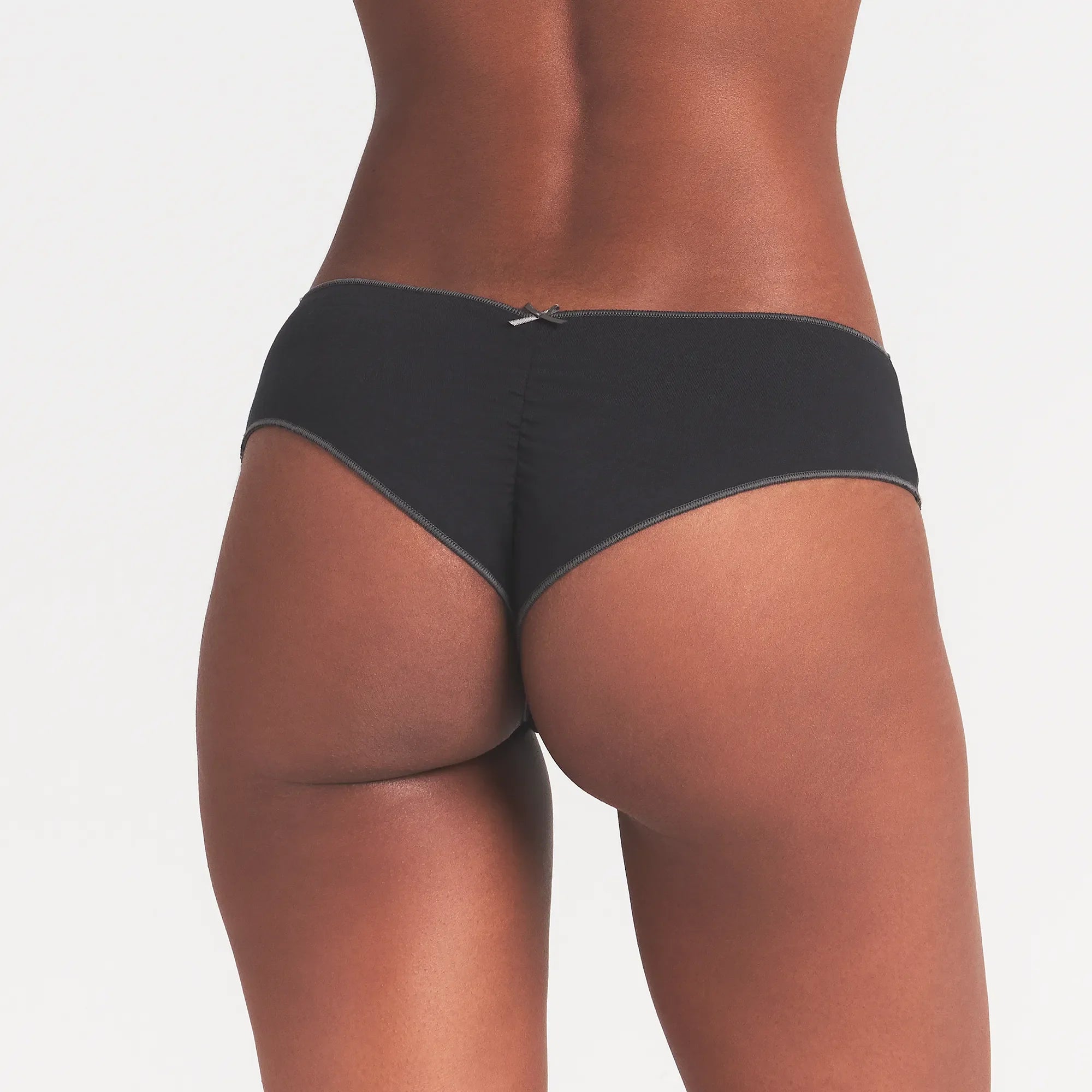 LIGHTWEIGHT COTTON RUCHED BACK HIPSTER 10-PACK | CARNATION MULTI ON A MODEL BACK VIEW @ | FOCUS: 0.0, 1.0, 0.9