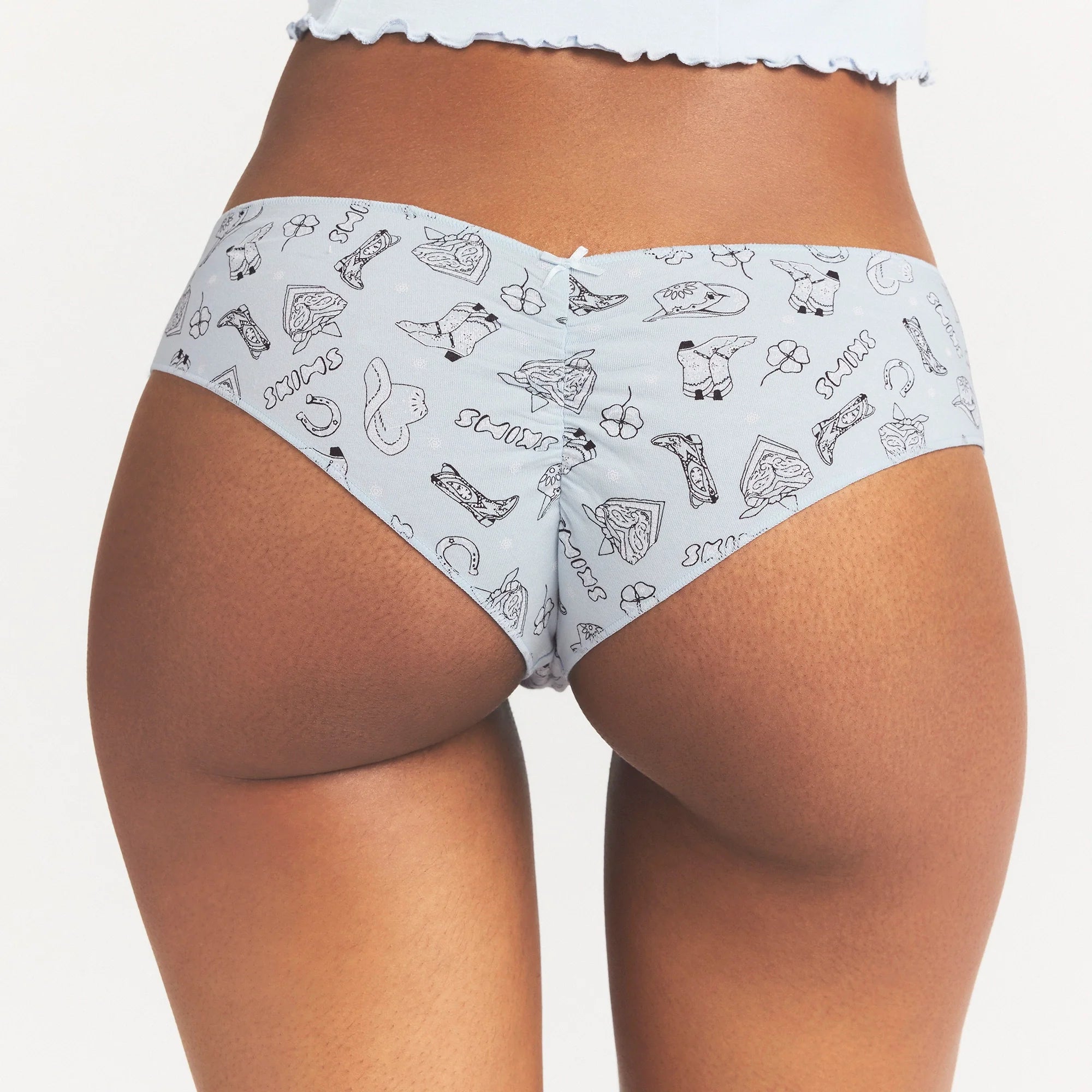 LIGHTWEIGHT COTTON RUCHED BACK HIPSTER 10-PACK | DAINTY FLORAL MULTI ON A MODEL SIDE VIEW @ | FOCUS: 0.0, 1.0, 0.9