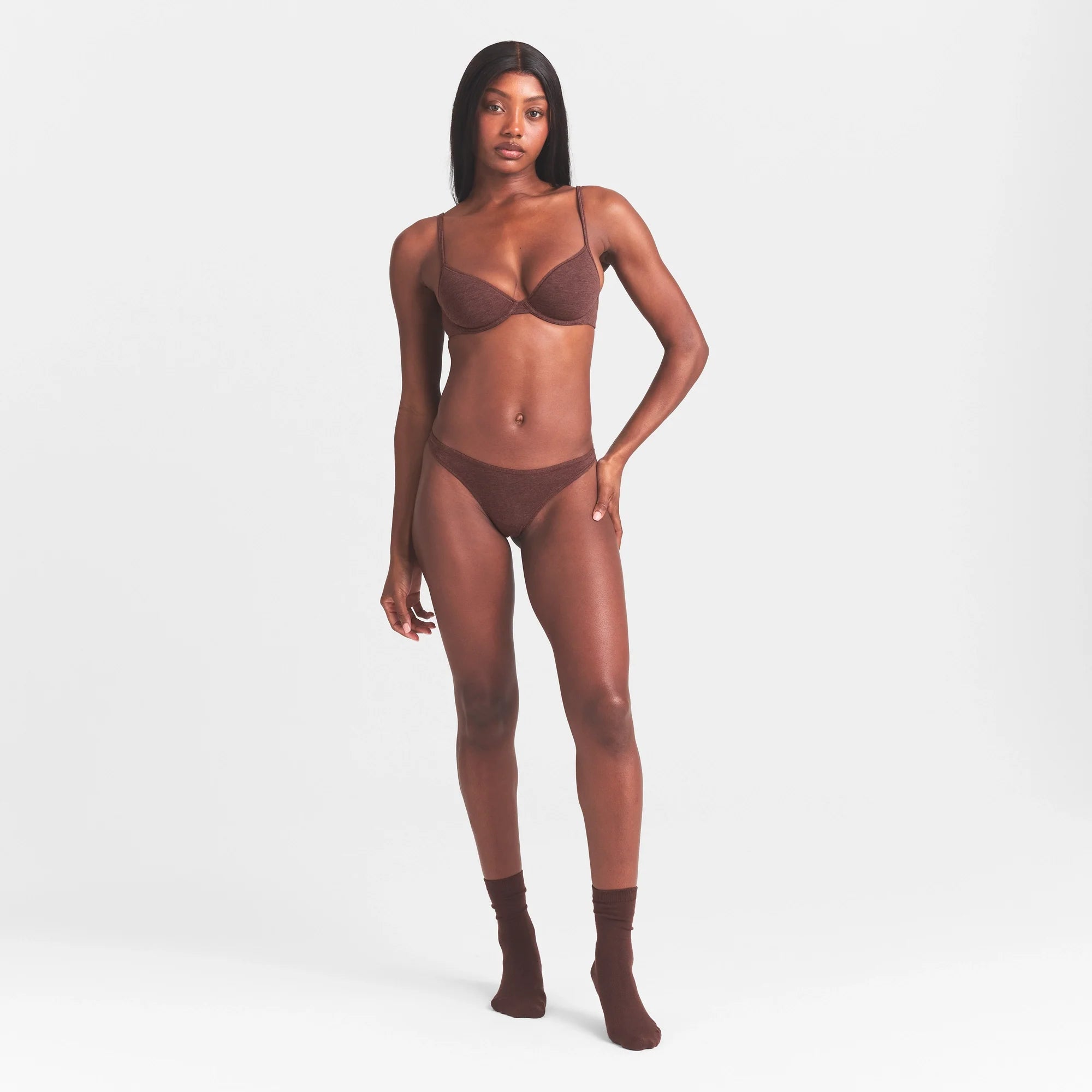 EVERYDAY COTTON THONG | COCOA HEATHER ON A MODEL FRONT  VIEW @ | FOCUS: 0.0, 1.0, 0.9