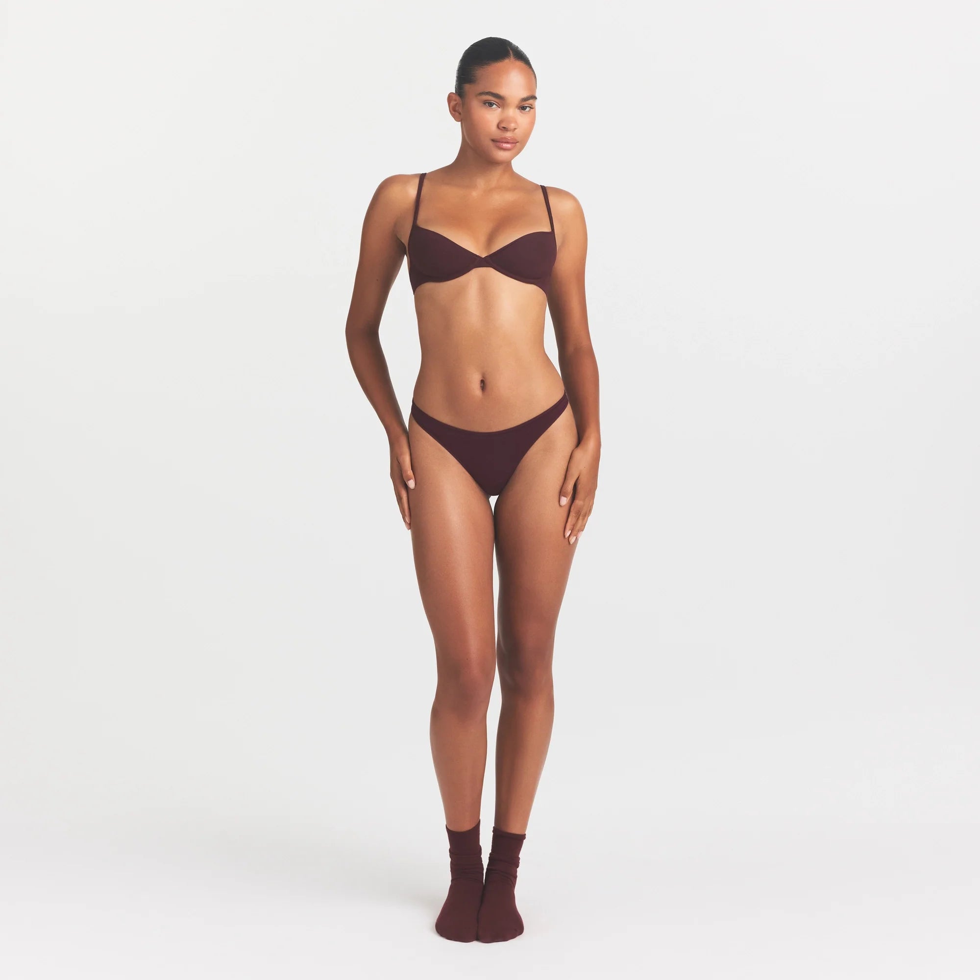 EVERYDAY COTTON THONG | CURRANT ON MODEL @ | FOCUS: 0.0, 1.0, 0.9