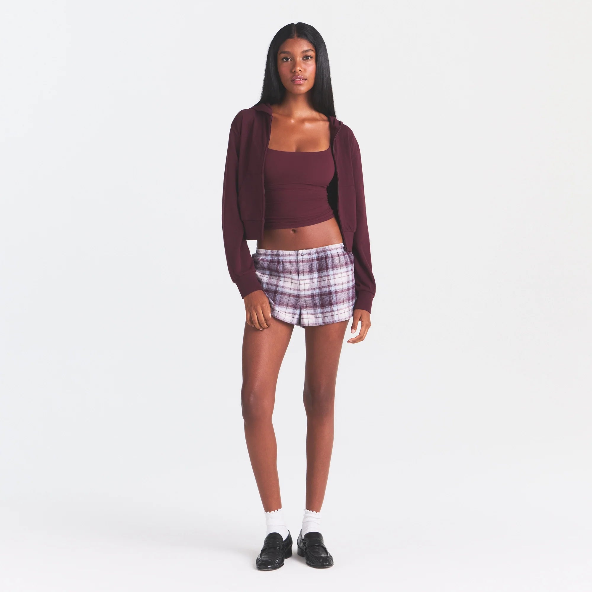 COTTON JERSEY ZIP UP HOODIE | CURRANT ON A MODEL | FOCUS: 0.0, 1.0, 0.9